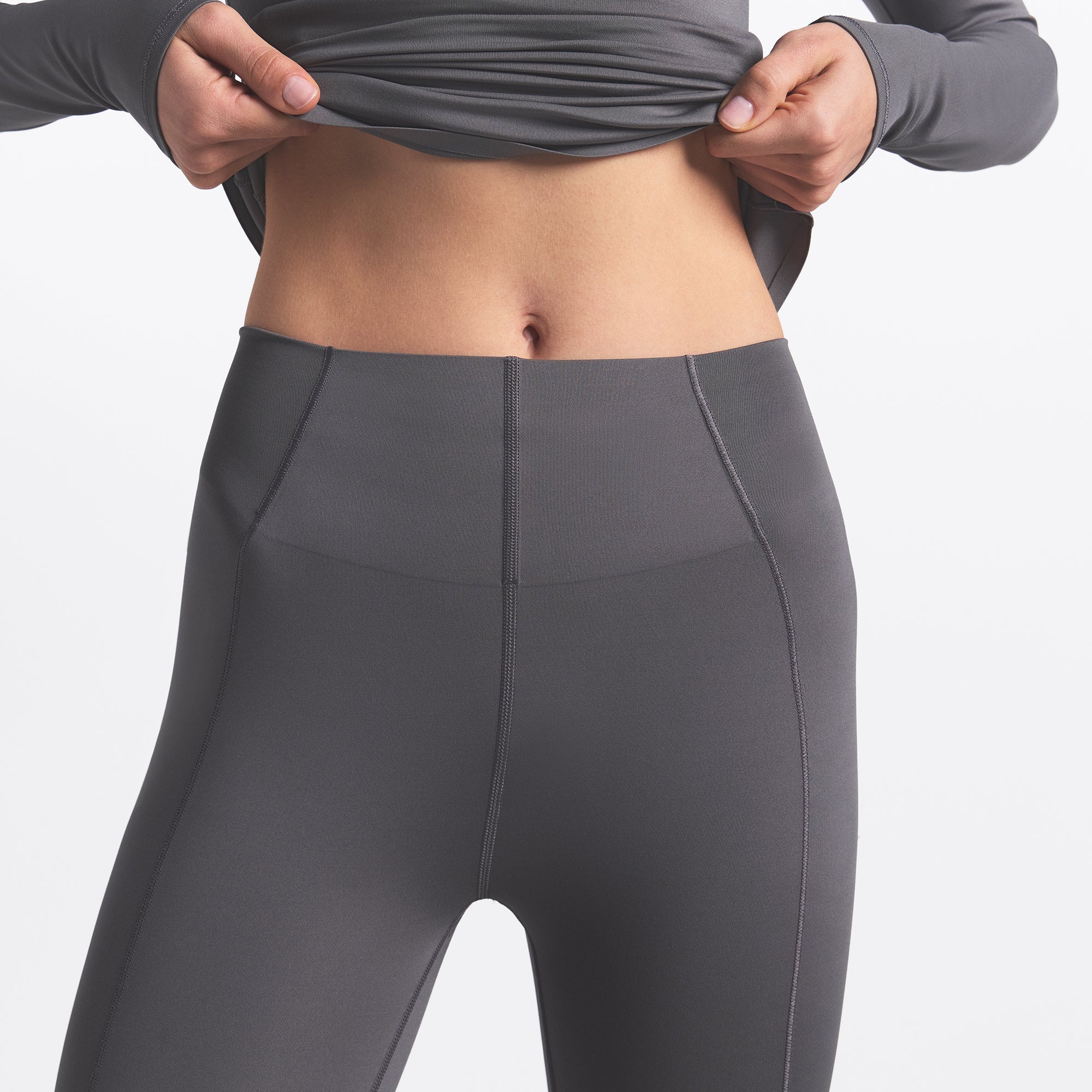 THE NORTH FACE X SKIMS REFINA LEGGING | GUNMETAL - Sneaker Türkiye