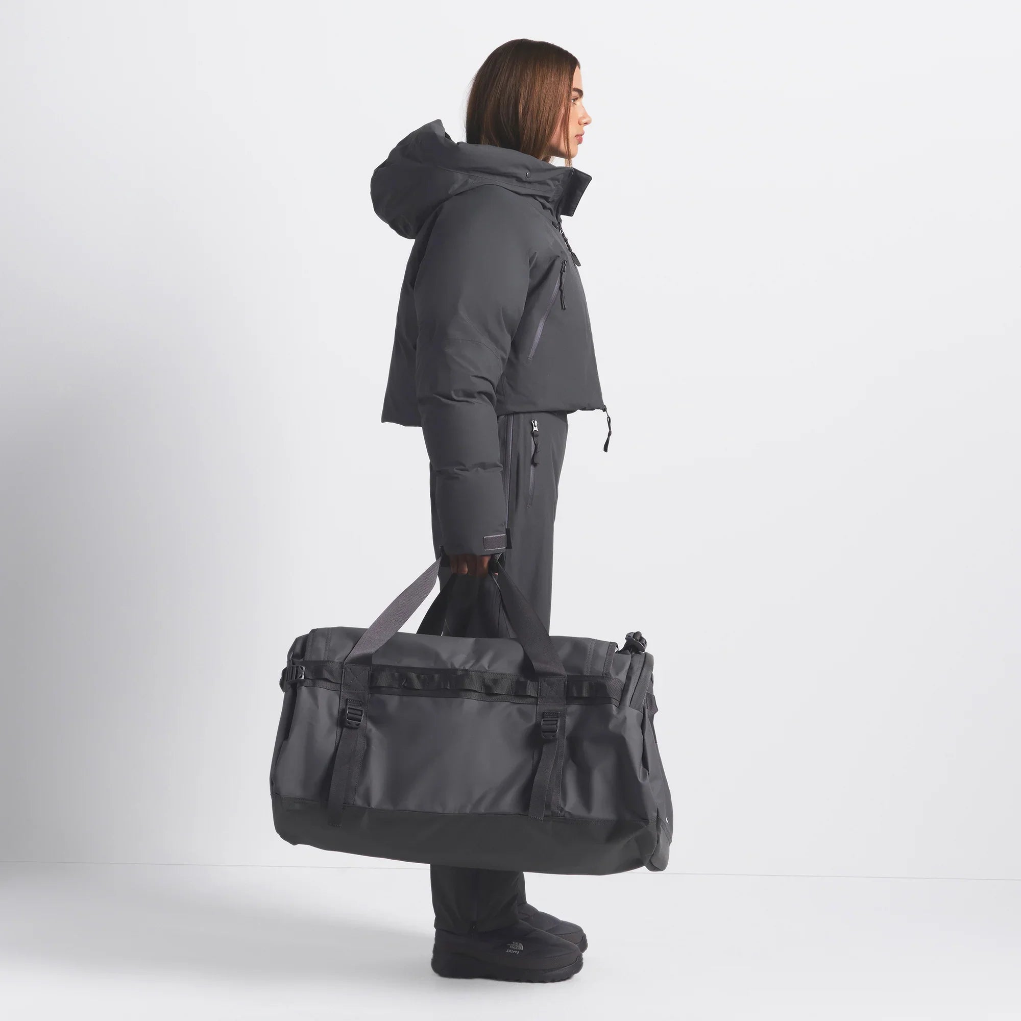 THE NORTH FACE X SKIMS LARGE BASE CAMP DUFFLE BAG | GUNMETAL - Sneaker Türkiye