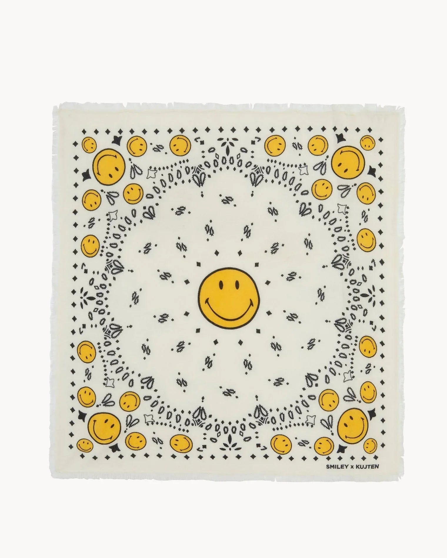 KUJTEN Large Bandana Hachiko Smiley White – Bandana - Sneaker Türkiye