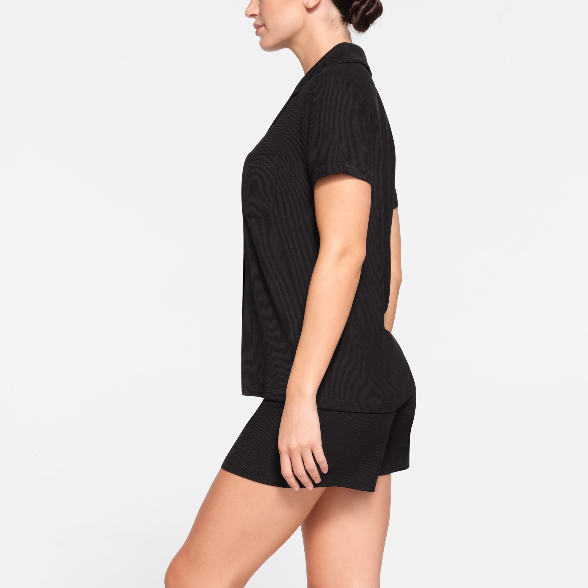 SKIMS SOFT LOUNGE SHORT SLEEP SET | ONYX - Sneaker Türkiye