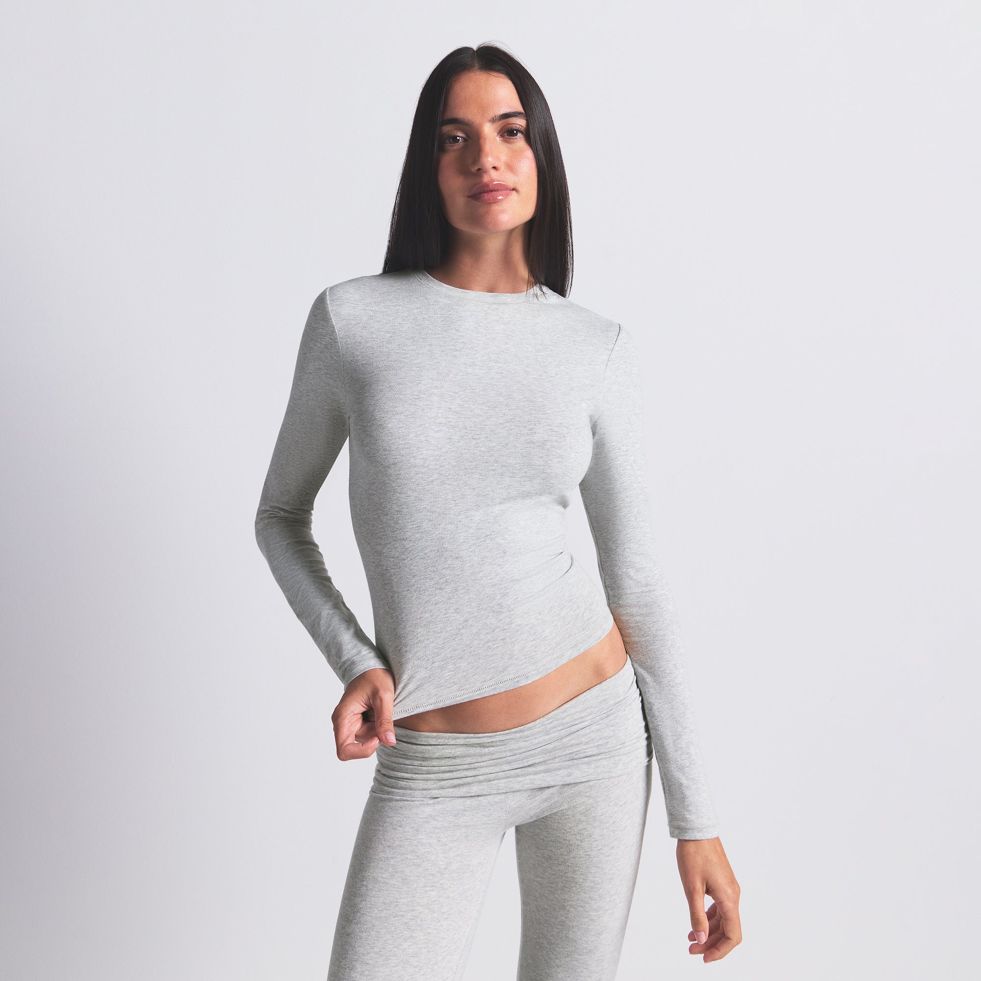 SKIMS COTTON JERSEY LONG SLEEVE T-SHIRT | LIGHT HEATHER GREY - Sneaker Türkiye