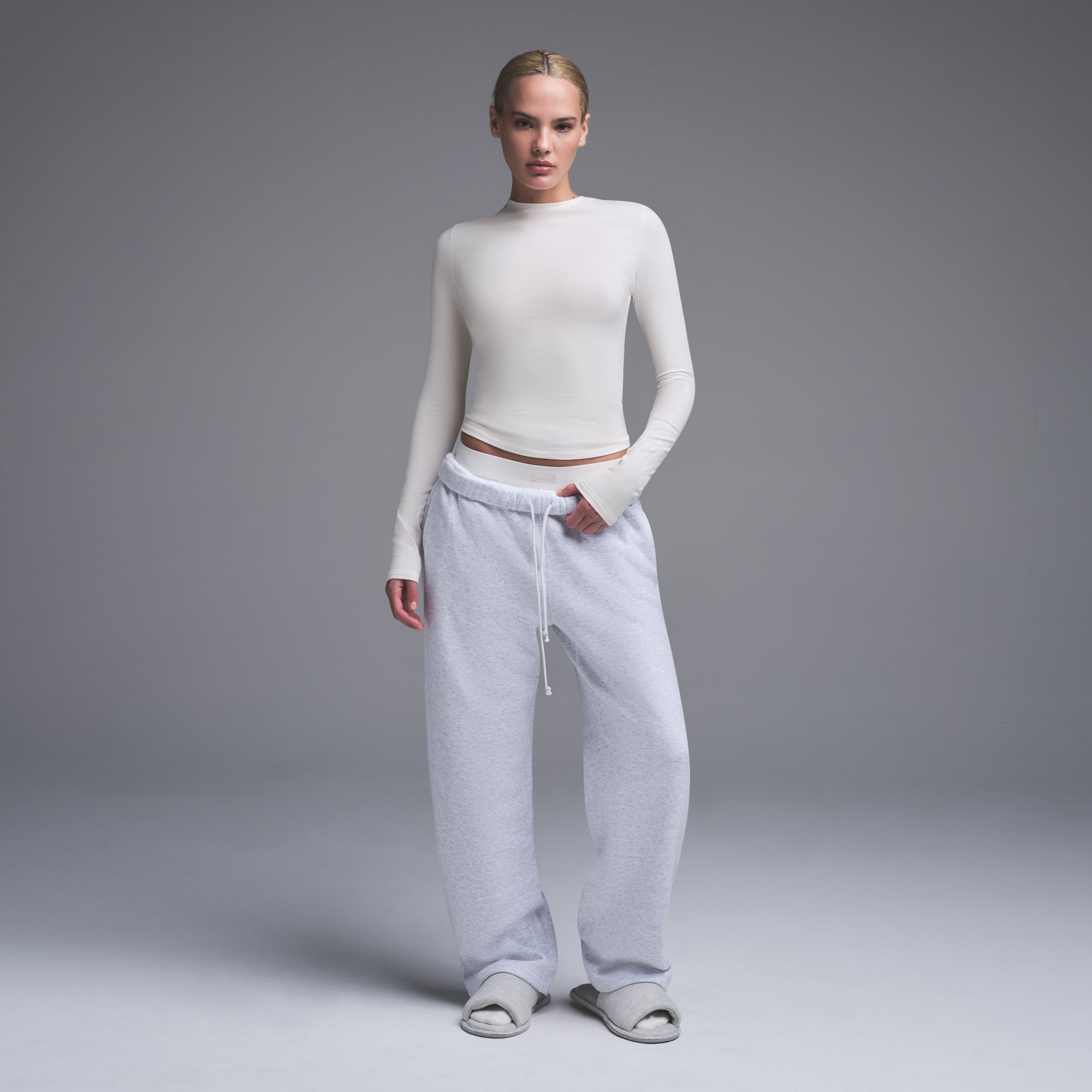 SKIMS COTTON JERSEY LONG SLEEVE T-SHIRT | MARBLE - Sneaker Türkiye