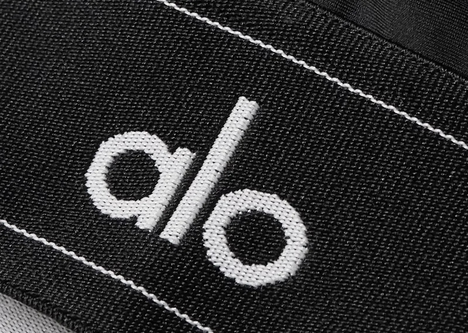 Alo Yoga Airlift Suit Up Sports Bra Black White - Sneaker Türkiye