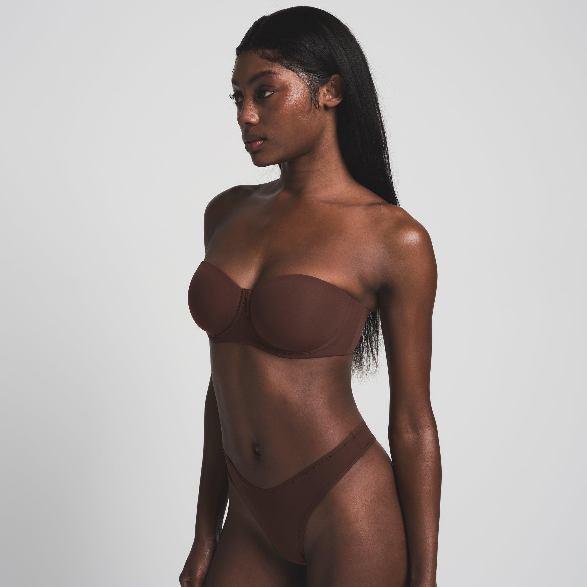 SKIMS FITS EVERYBODY STRAPLESS BRA | COCOA - Sneaker Türkiye