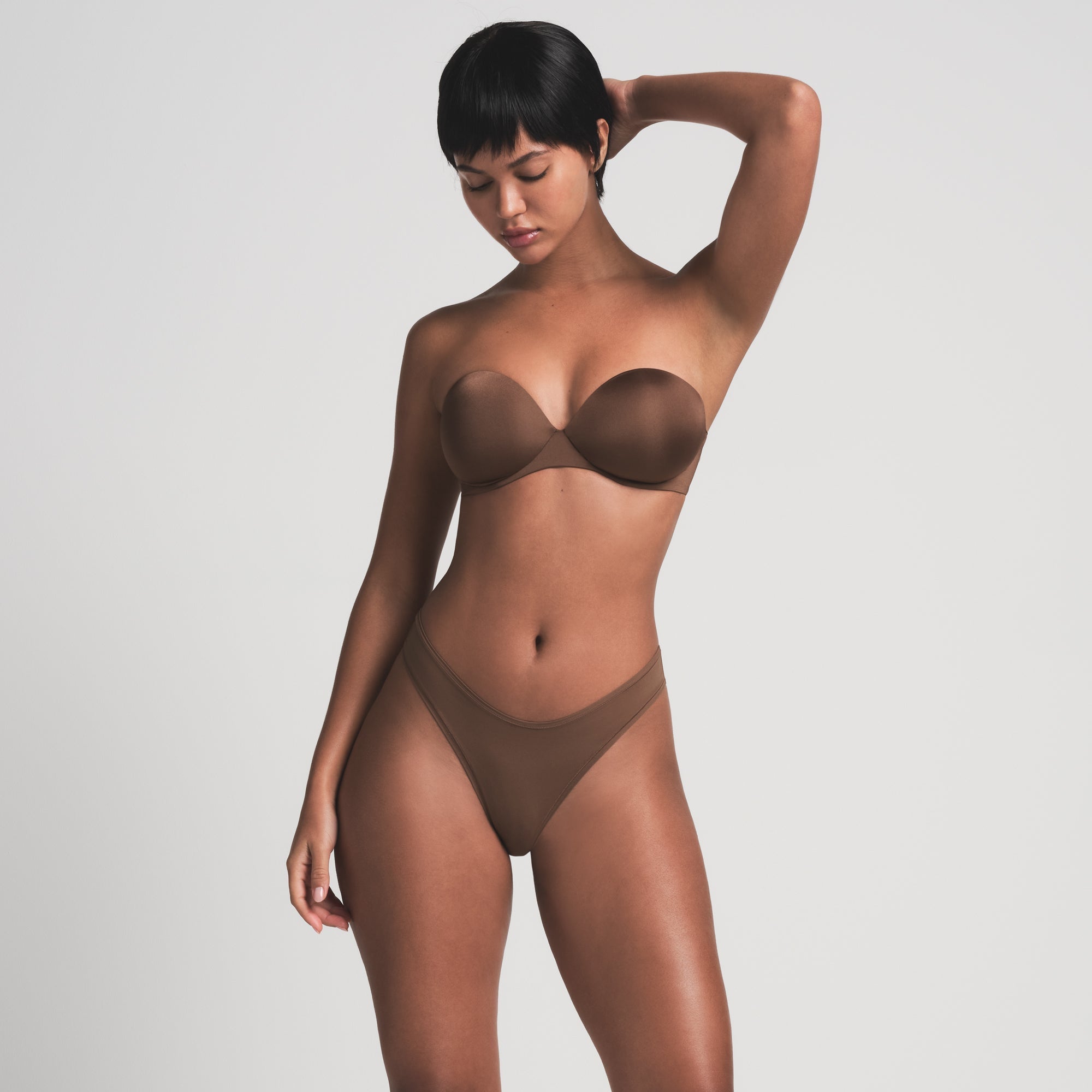 SKIMS ULTIMATE STRAPLESS PUSH-UP BRA | JASPER - Sneaker Türkiye