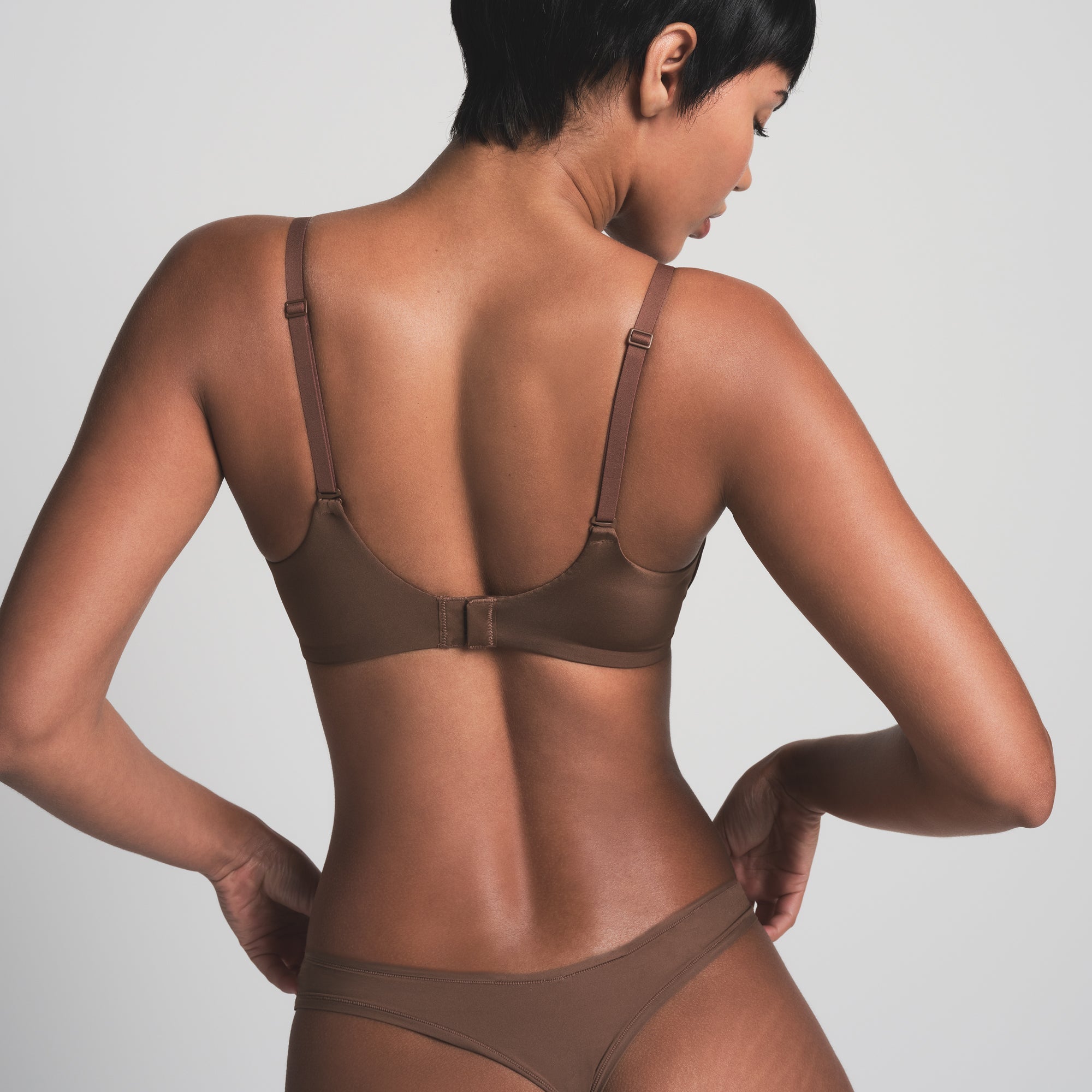 SKIMS WIRELESS FORM SUPER PUSH-UP BRA | JASPER - Sneaker Türkiye