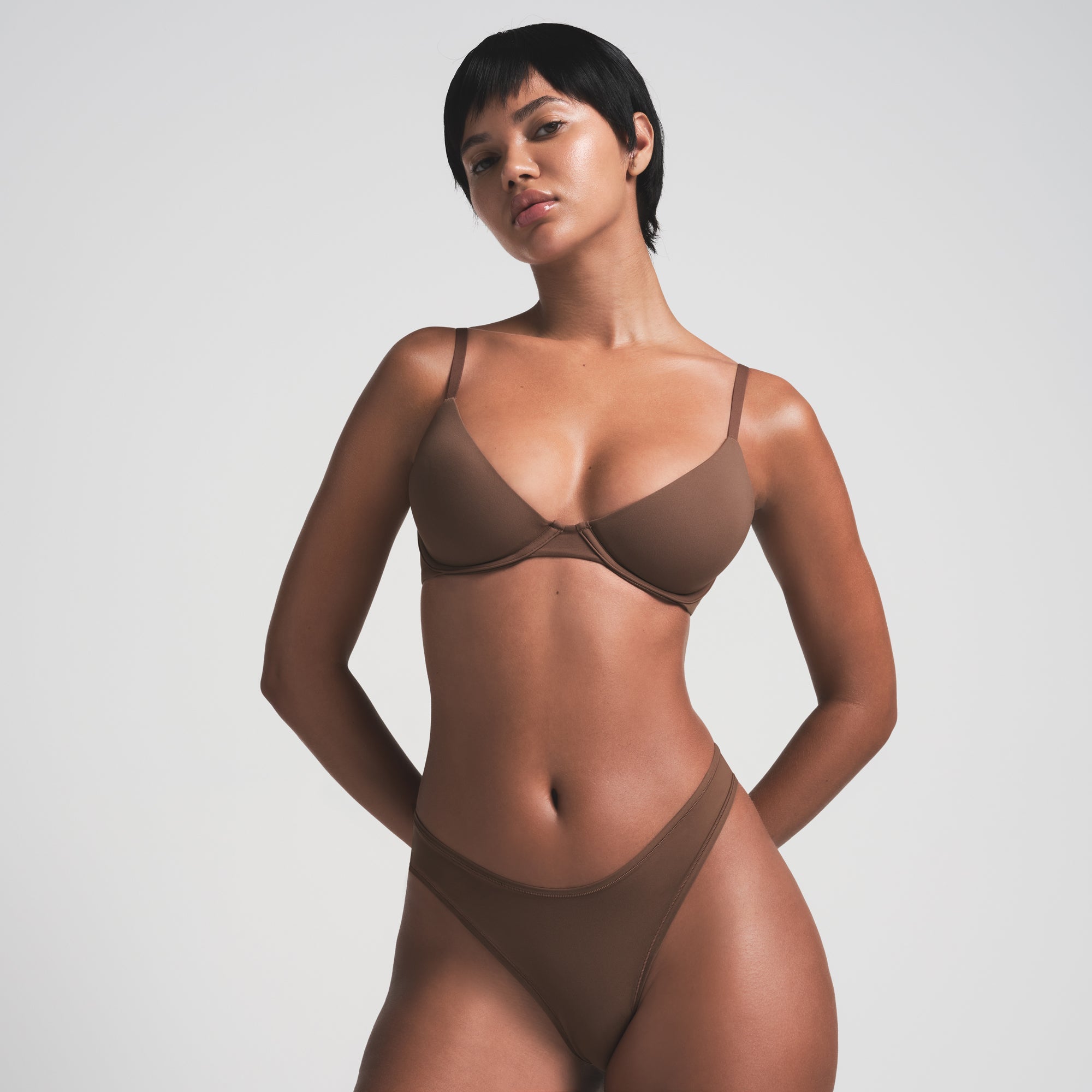 SKIMS FITS EVERYBODY PLUNGE BRA | JASPER - Sneaker Türkiye