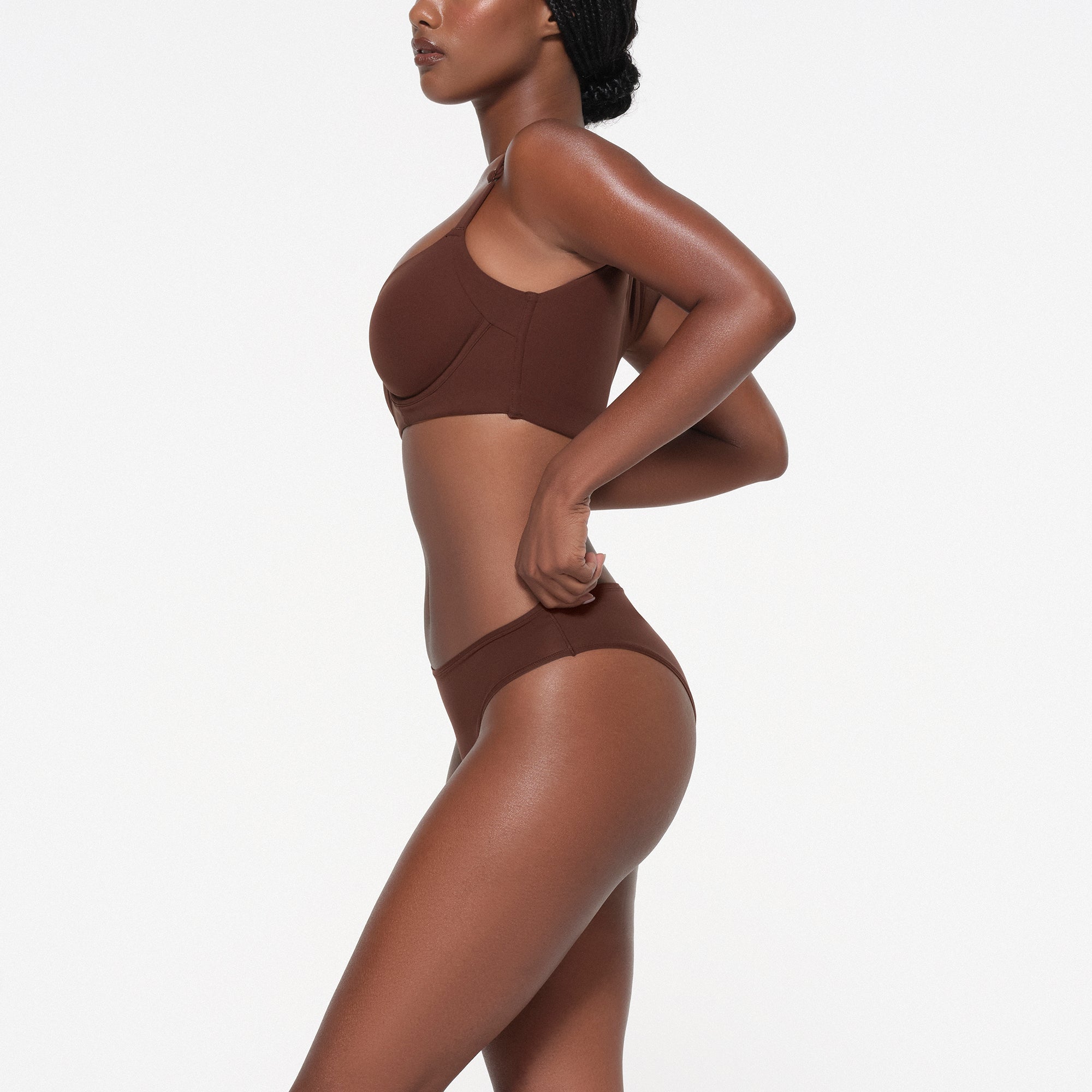 SKIMS FITS EVERYBODY BACK SMOOTHING FULL COVERAGE BRA | COCOA - Sneaker Türkiye