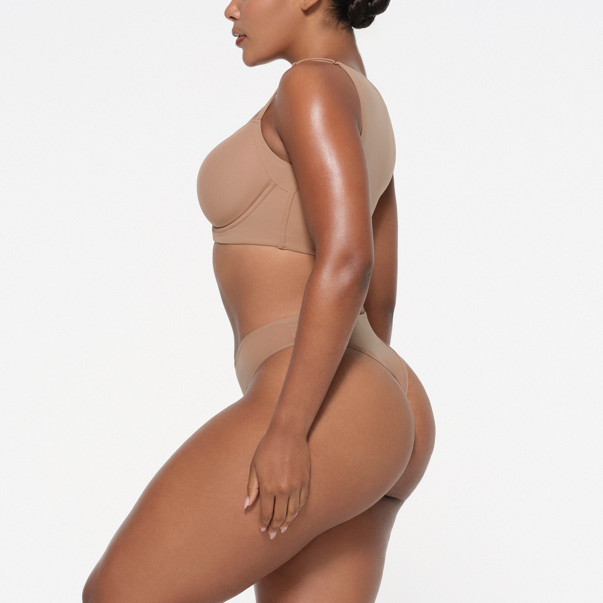 SKIMS FITS EVERYBODY BACK SMOOTHING FULL COVERAGE BRA | SIENNA - Sneaker Türkiye