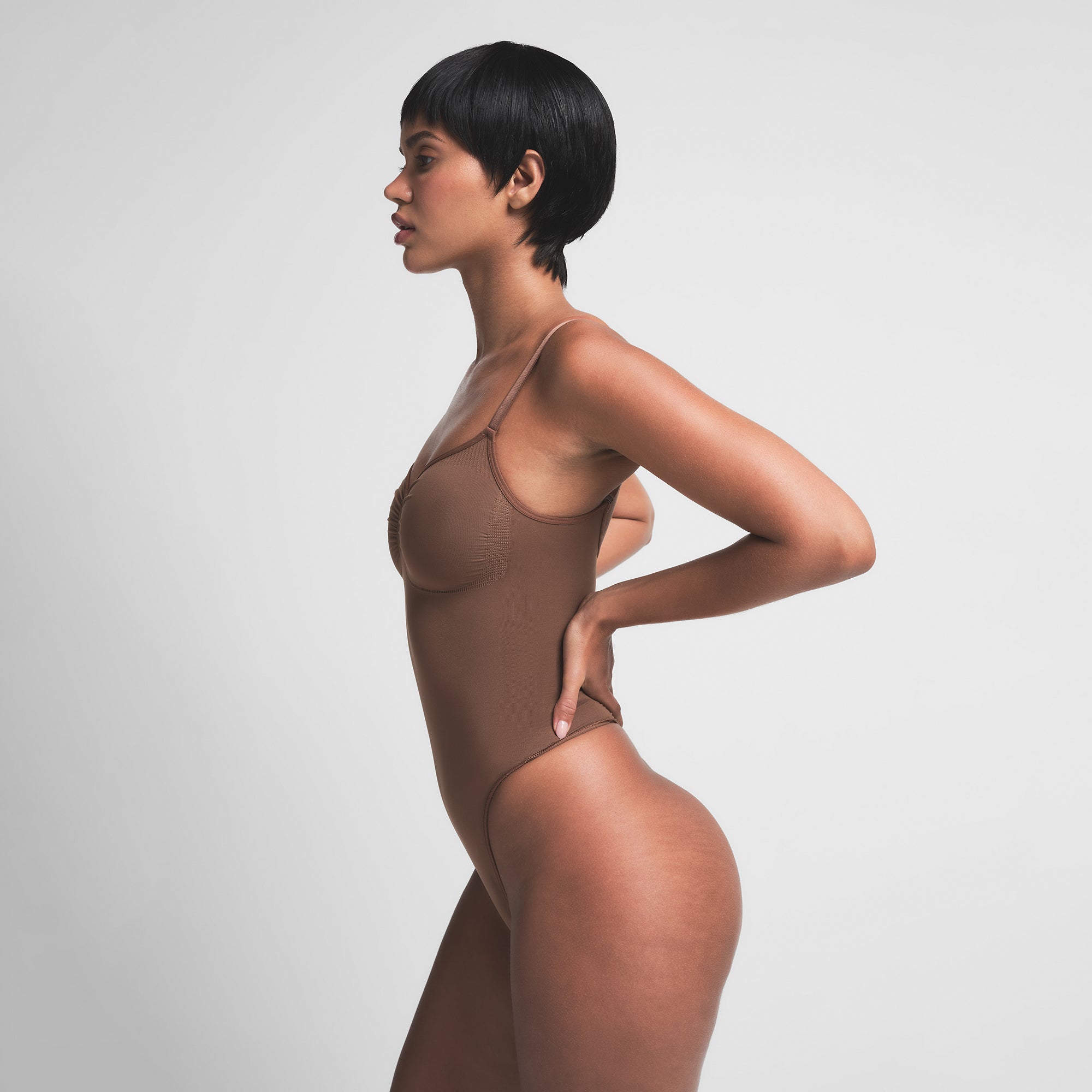 SKIMS SEAMLESS SCULPT THONG BODYSUIT | JASPER - Sneaker Türkiye
