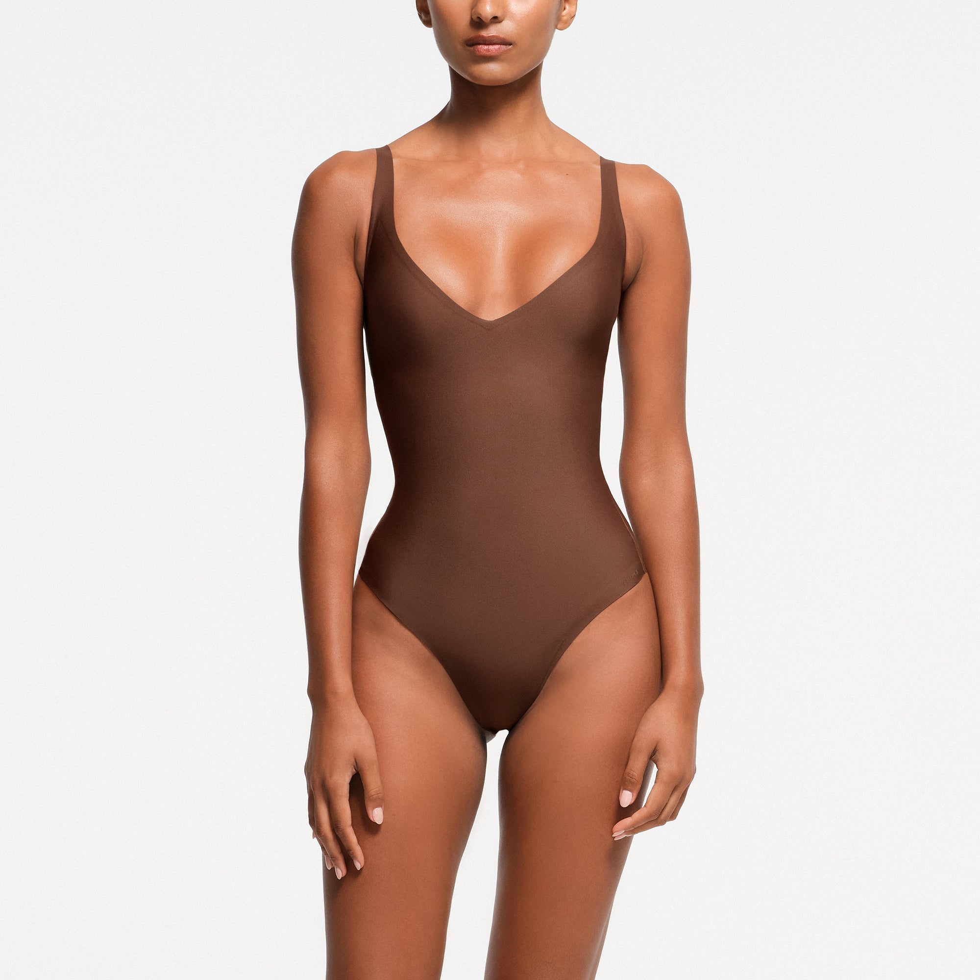 SKIMS BODY CORE SCULPT PLUNGE THONG BODYSUIT | JASPER - Sneaker Türkiye
