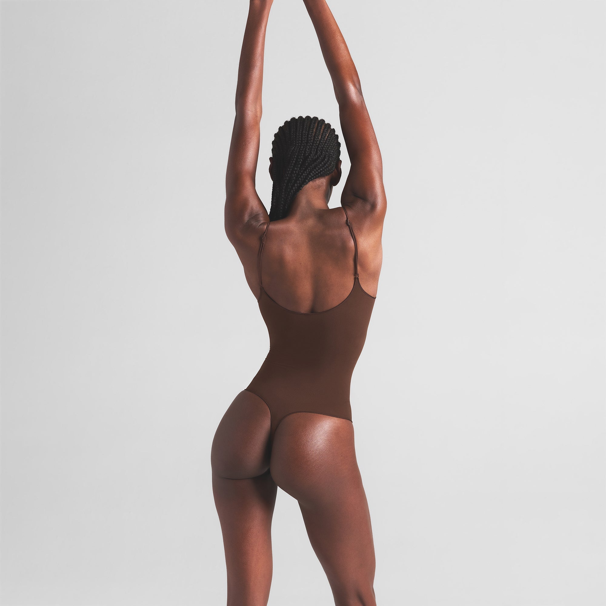 SKIMS SHEER SEAMLESS THONG BODYSUIT | COCOA - Sneaker Türkiye