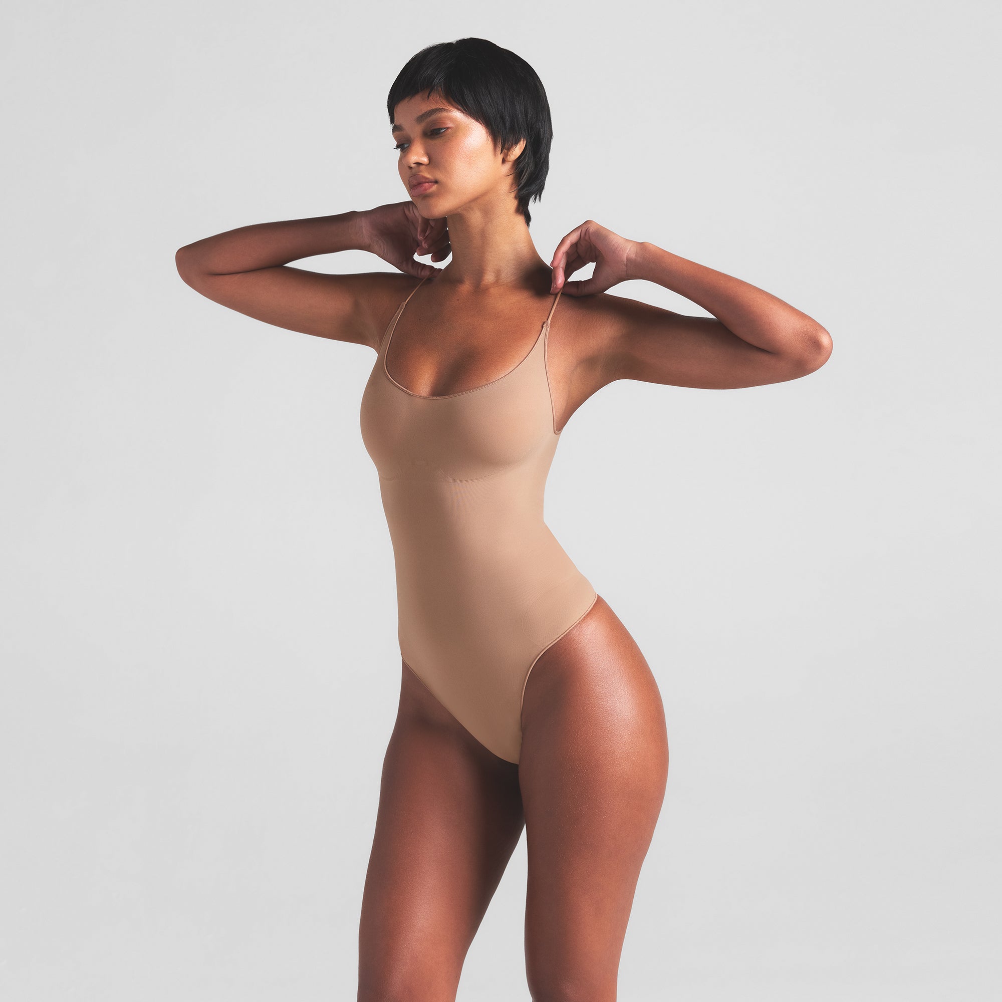 SKIMS SHEER SEAMLESS THONG BODYSUIT | SIENNA - Sneaker Türkiye