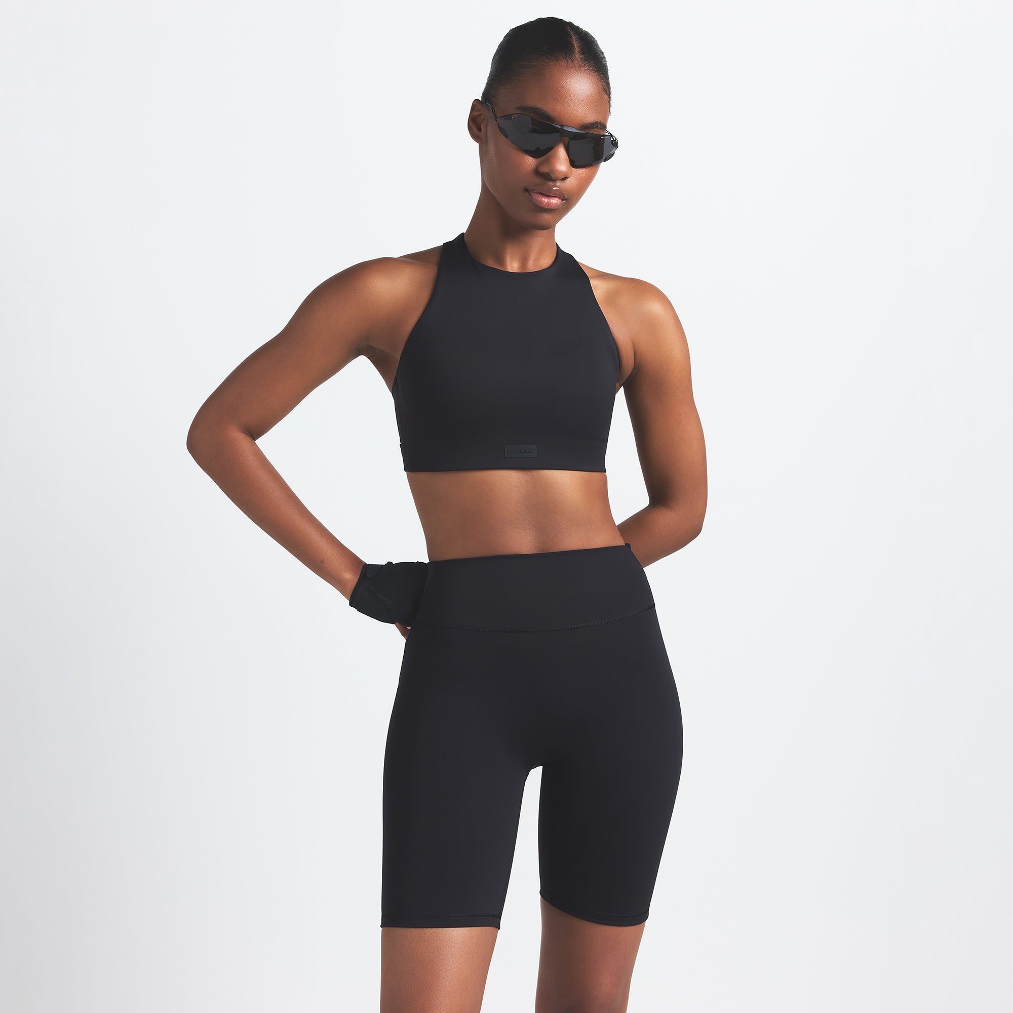 NikeSKIMS MATTE 7″ BIKER SHORT | OBSIDIAN - Sneaker Türkiye