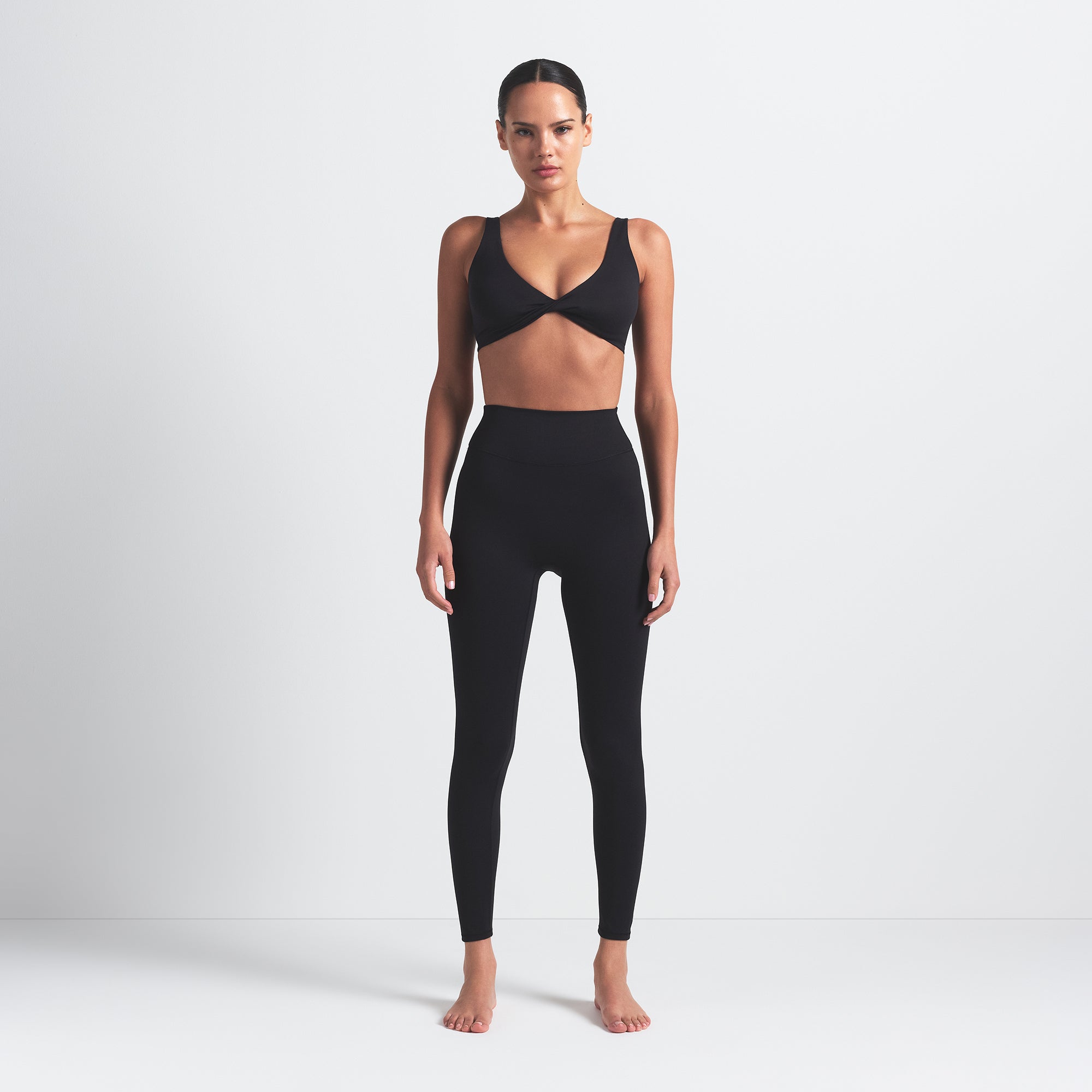 NikeSKIMS MATTE 26″ LEGGING | OBSIDIAN - Sneaker Türkiye