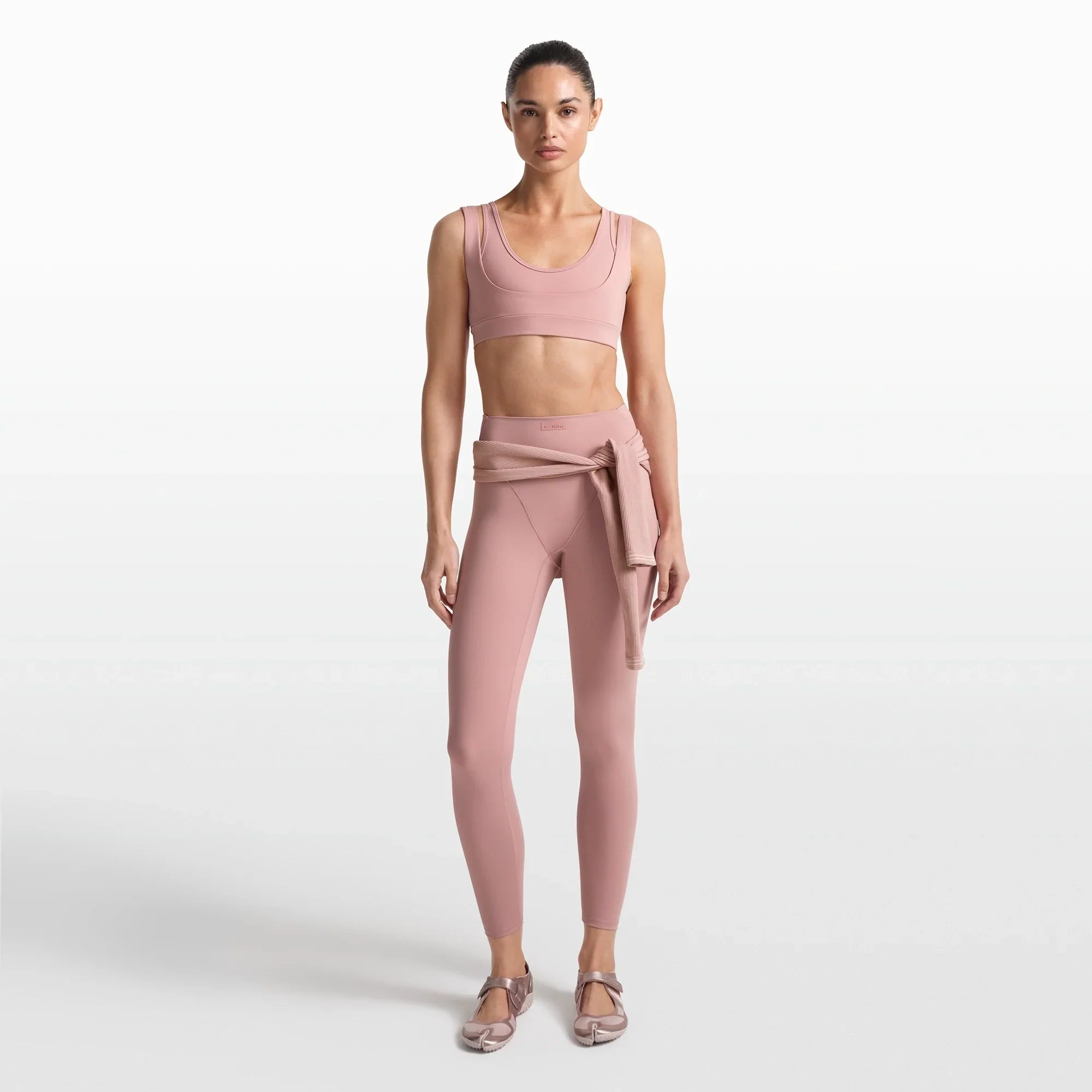 NikeSKIMS MATTE V-LINE 26″ LEGGING | HIMALAYAN - Sneaker Türkiye