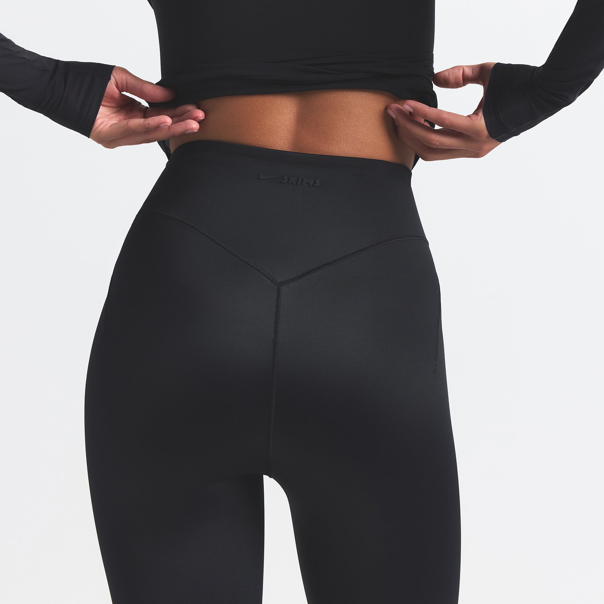 NikeSKIMS SHINE BONDED WAIST 26″ LEGGING | OBSIDIAN - Sneaker Türkiye