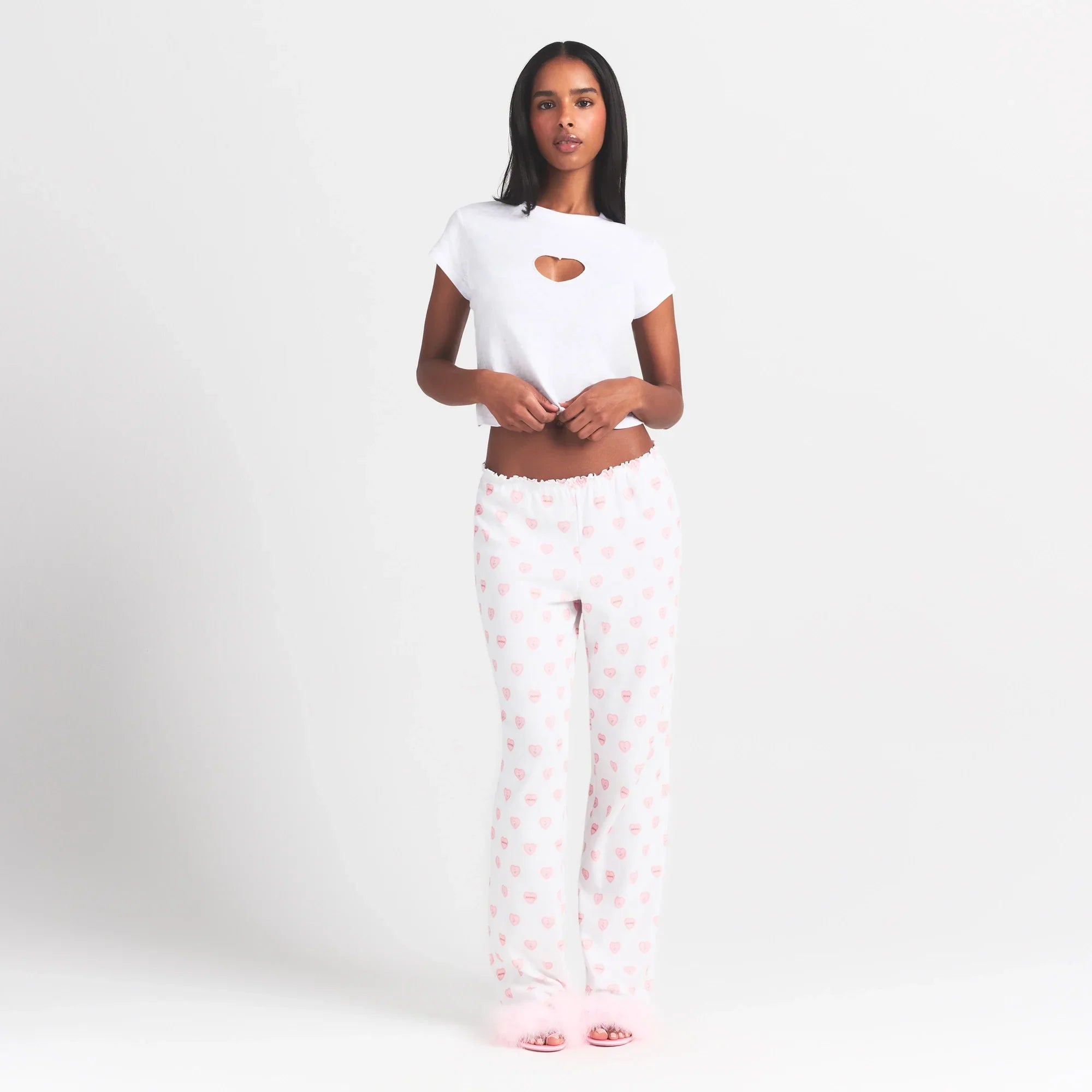 SKIMS LOGO POINTELLE STRAIGHT LEG PANT | SNOW LACE HEARTS - Sneaker Türkiye