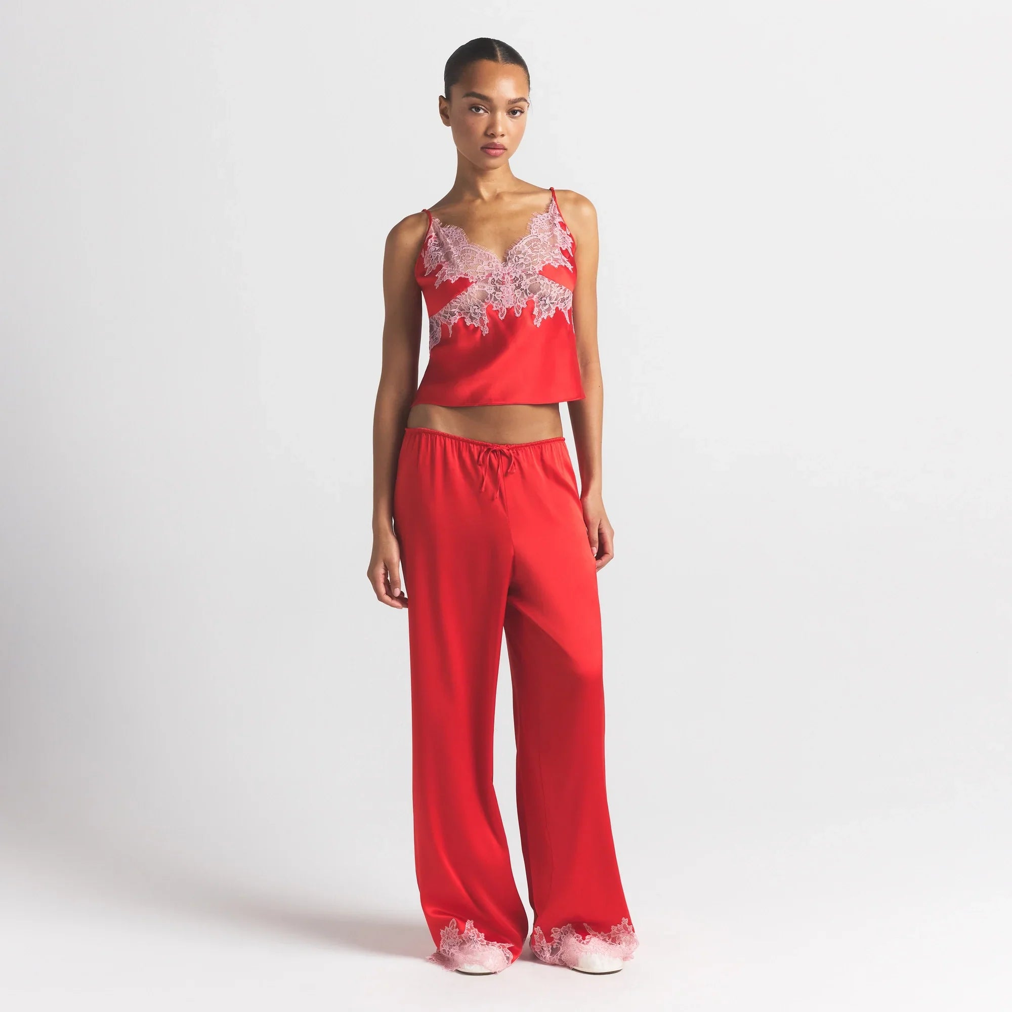 SKIMS SILK LACE STRAIGHT LEG PANT | RUBY CONTRAST - Sneaker Türkiye