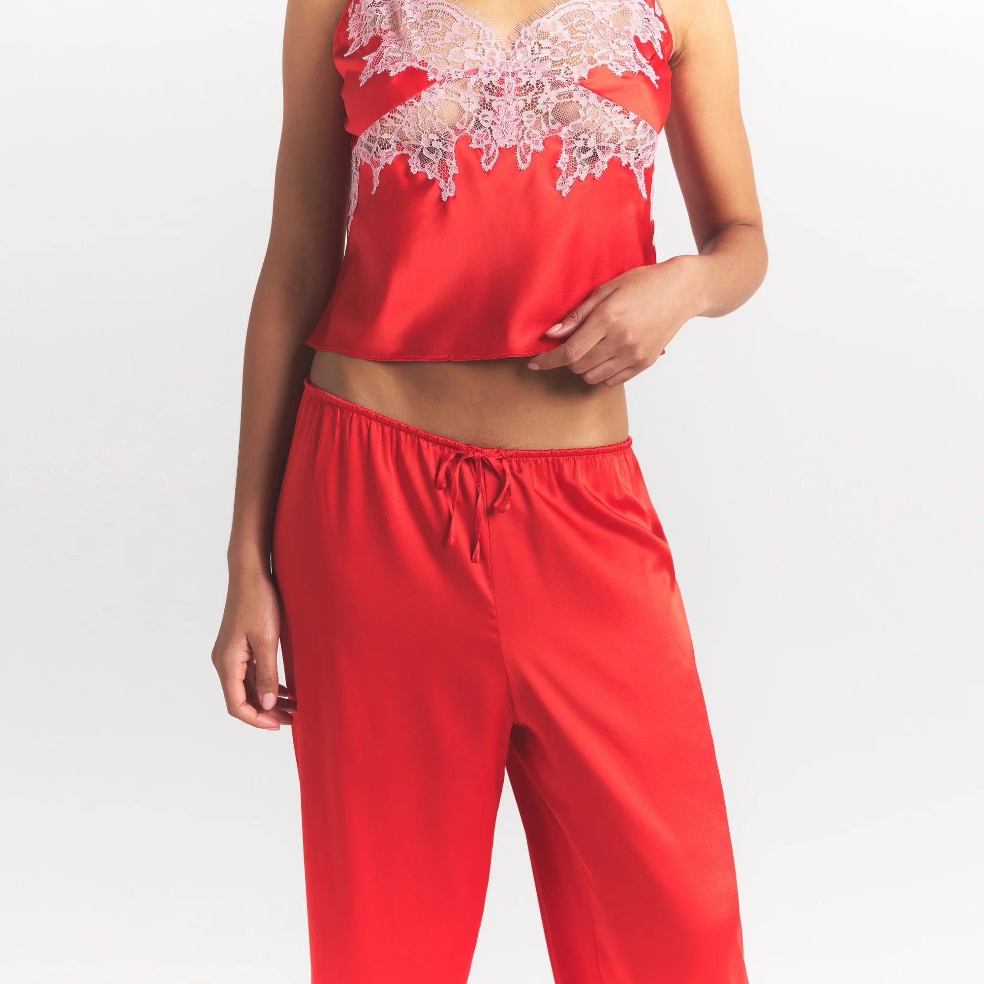 SKIMS SILK LACE STRAIGHT LEG PANT | RUBY CONTRAST - Sneaker Türkiye
