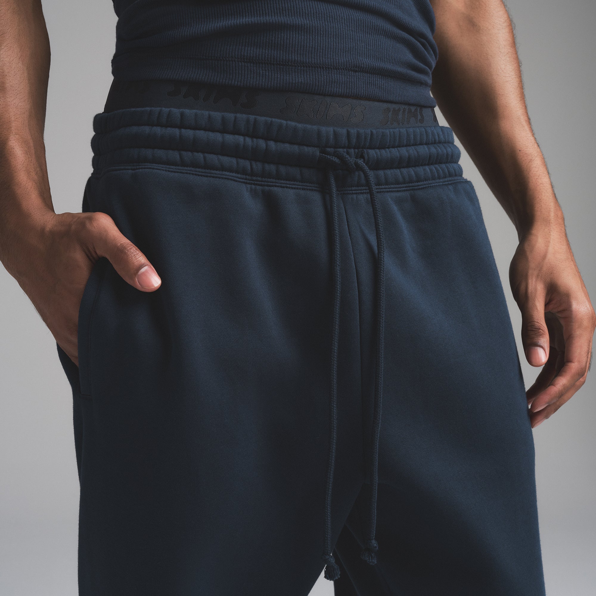 SKIMS FLEECE LOUNGE MENS TAPERED JOGGER | NAVY - Sneaker Türkiye