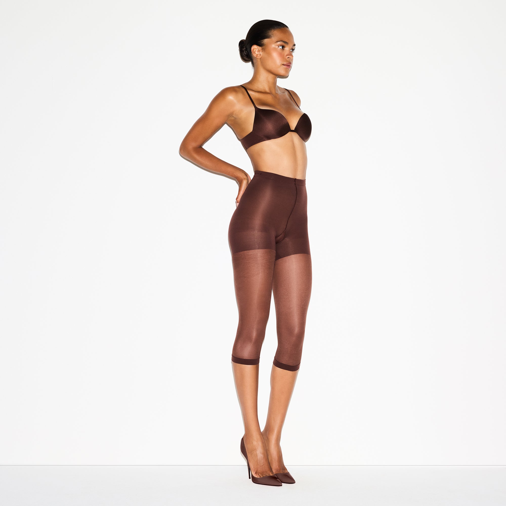 SKIMS HOSIERY SHAPING CAPRI TIGHTS | COCOA - Sneaker Türkiye