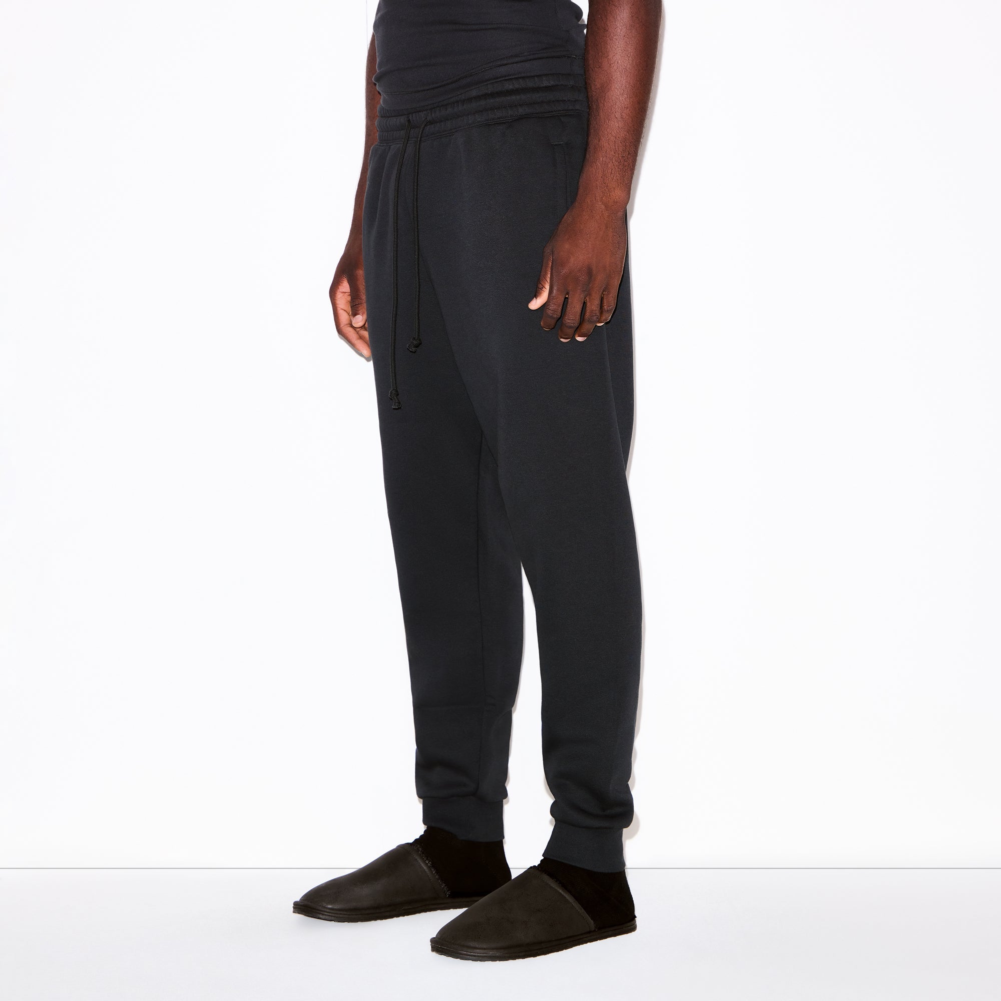 SKIMS FLEECE LOUNGE MENS TAPERED JOGGER | WASHED ONYX - Sneaker Türkiye