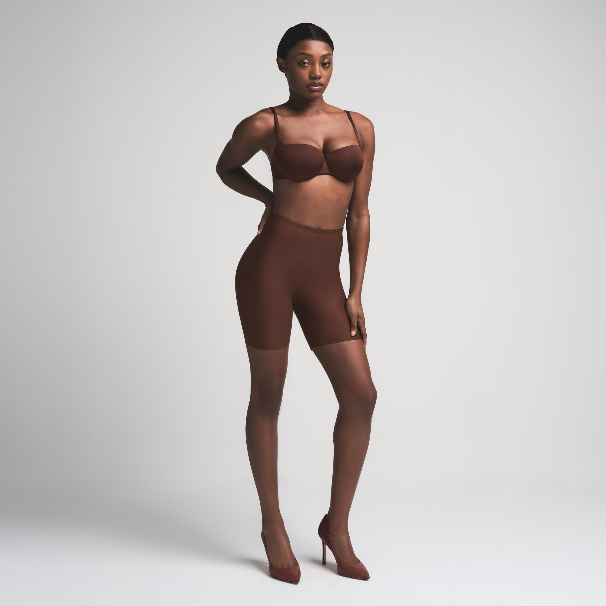 SKIMS BODY BUTT ENHANCING PADDED SHORT | COCOA - Sneaker Türkiye