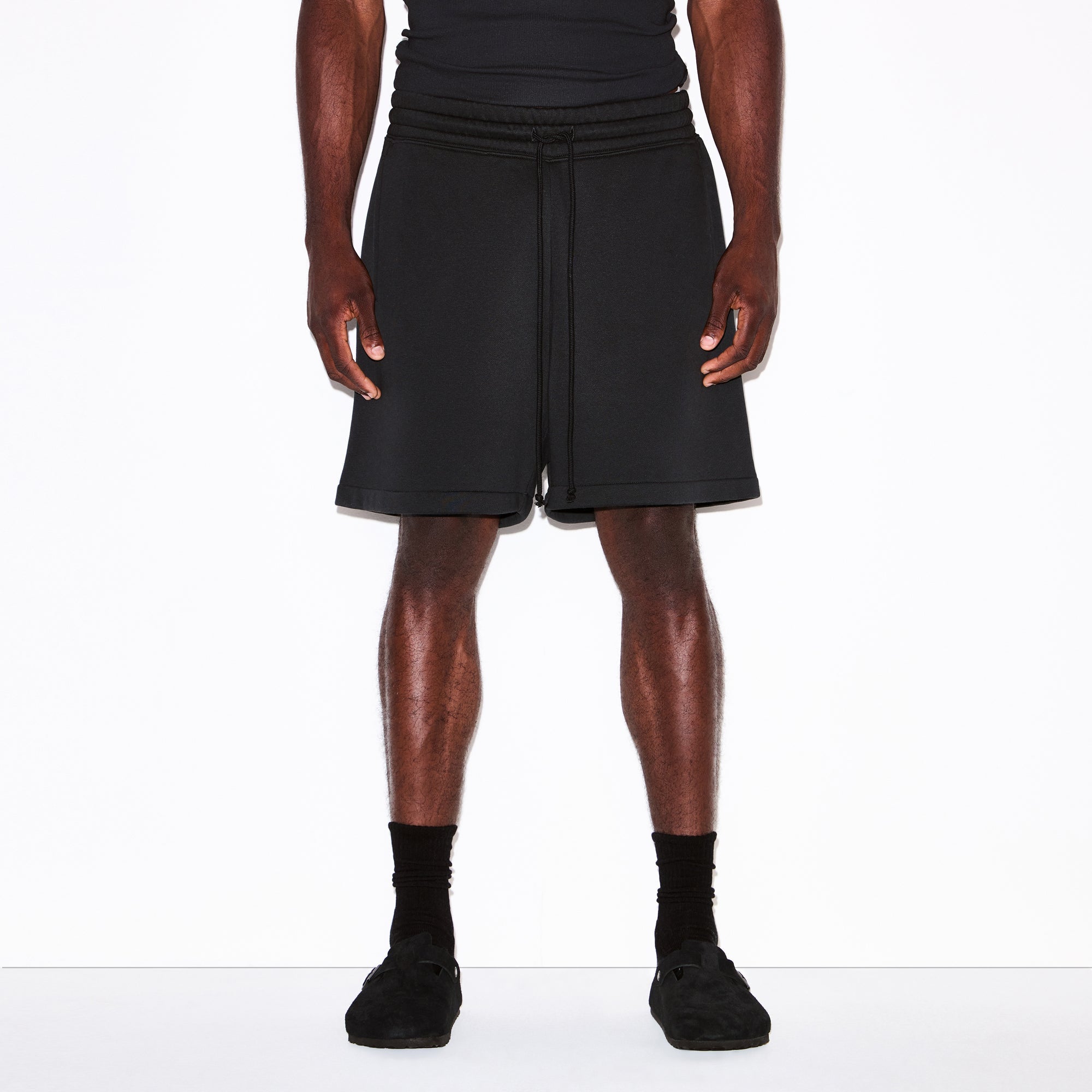 SKIMS FLEECE LOUNGE MENS RELAXED SHORT | WASHED ONYX - Sneaker Türkiye