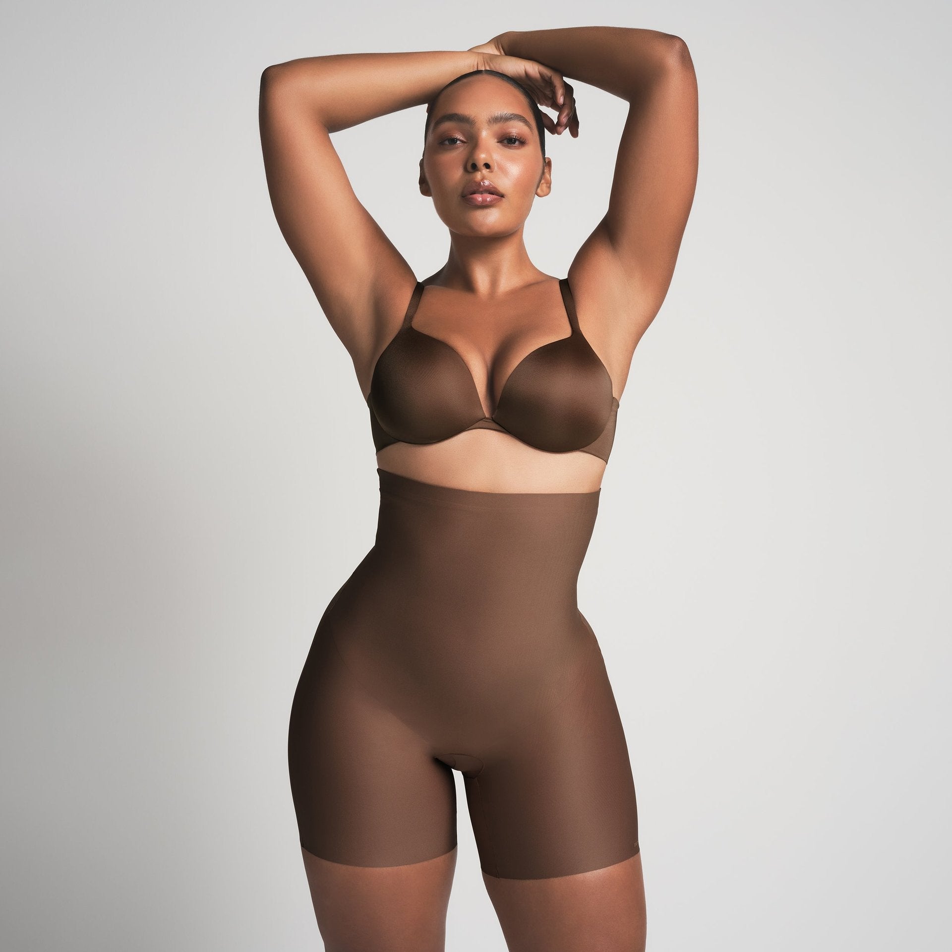 SKIMS BODY CORE SCULPT HIGH-WAISTED SHORT | JASPER - Sneaker Türkiye