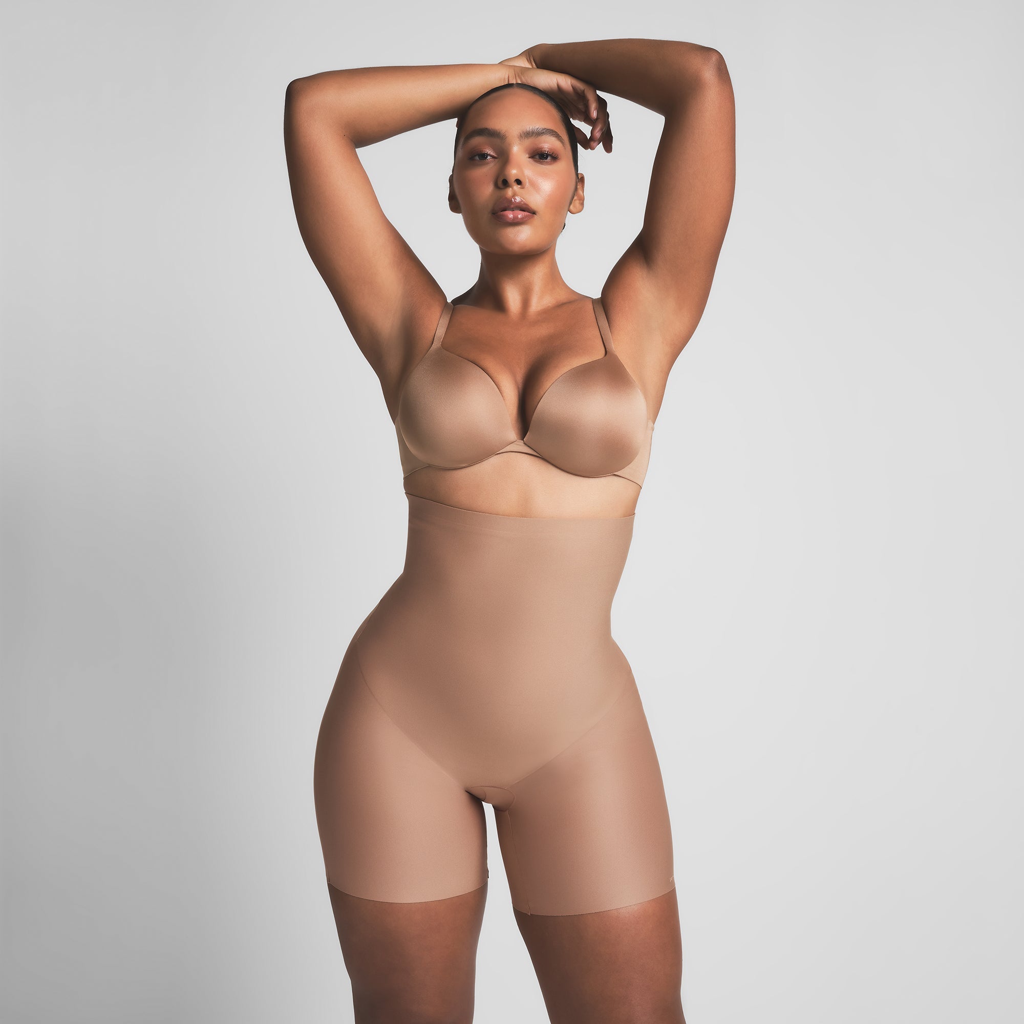 SKIMS BODY CORE SCULPT HIGH-WAISTED SHORT | SIENNA - Sneaker Türkiye
