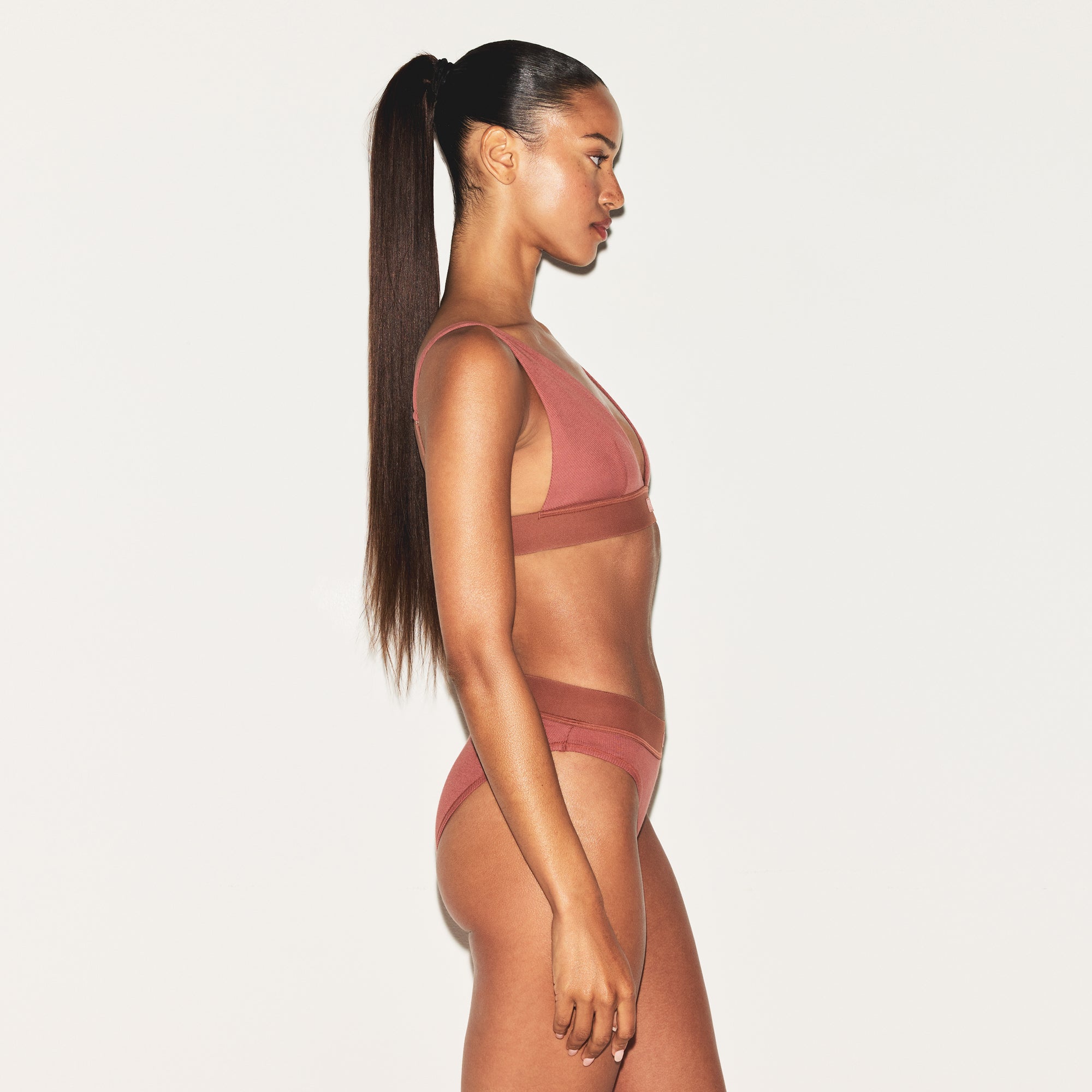 SKIMS COTTON RIB PLUNGE BRALETTE | REDWOOD - Sneaker Türkiye