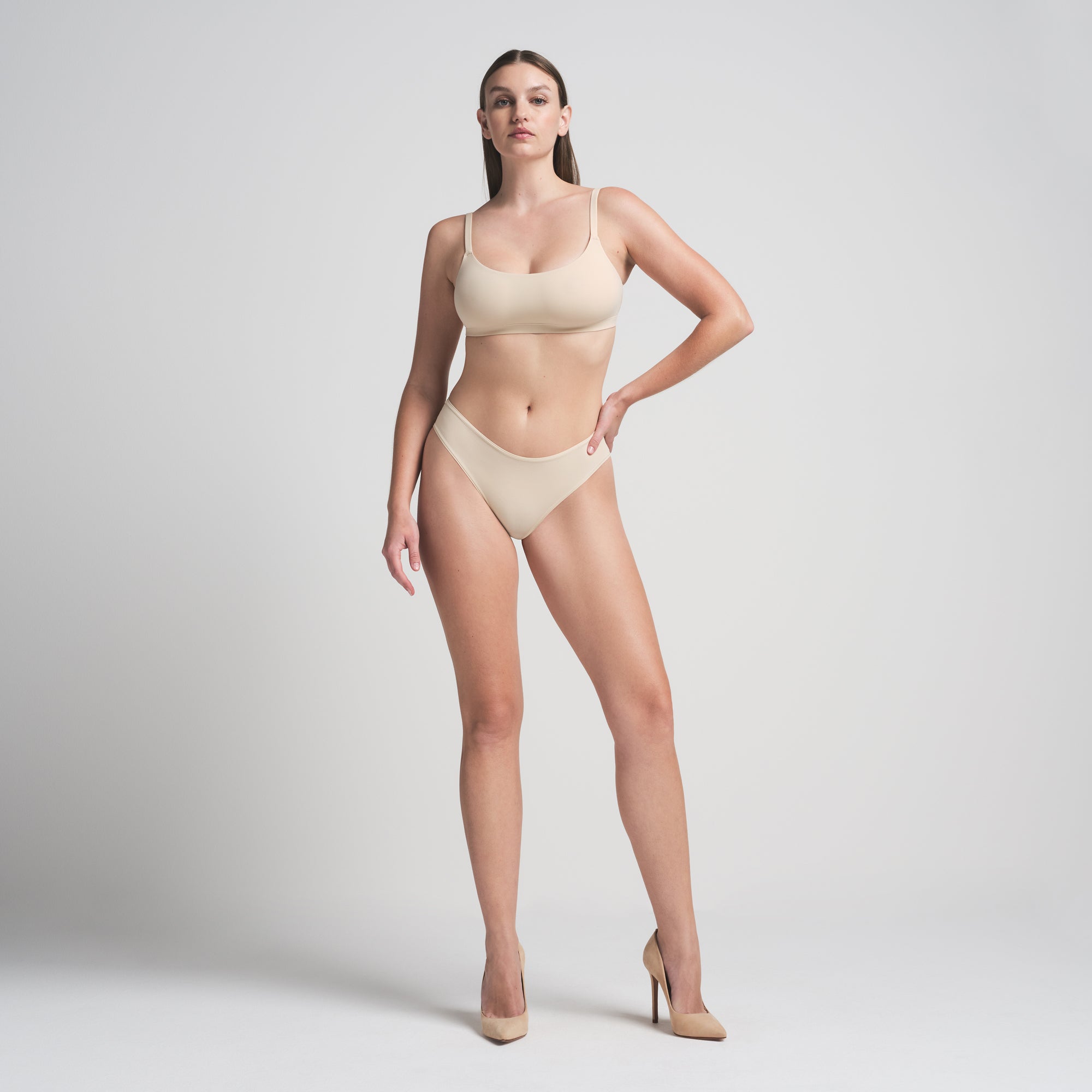 SKIMS FITS EVERYBODY SCOOP BRALETTE | SAND - Sneaker Türkiye