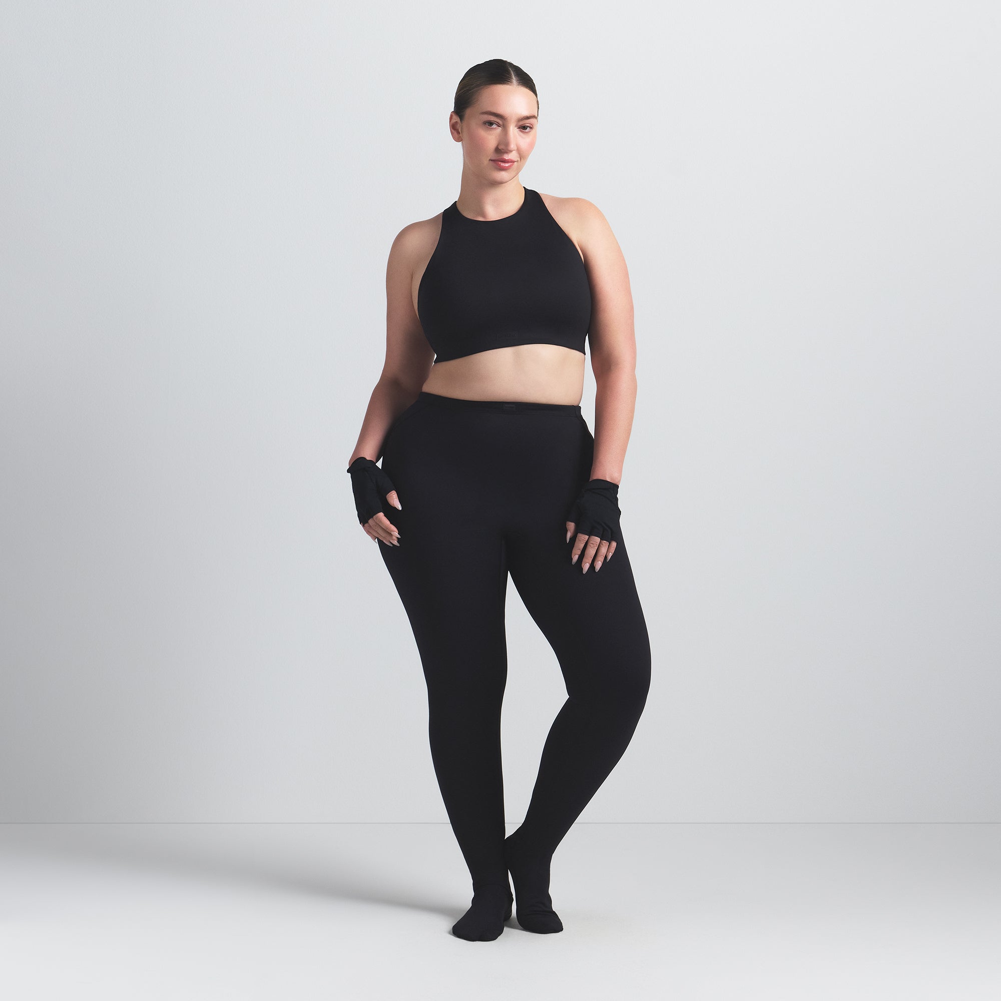 NikeSKIMS MATTE HIGH NECK BRA | OBSIDIAN - Sneaker Türkiye