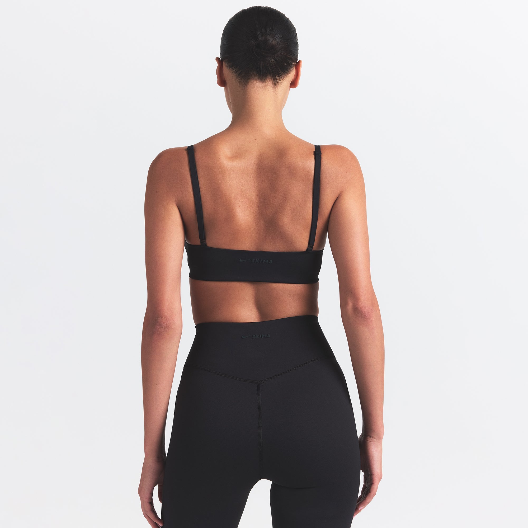 NikeSKIMS MATTE MICRO SCOOP BRA | OBSIDIAN - Sneaker Türkiye