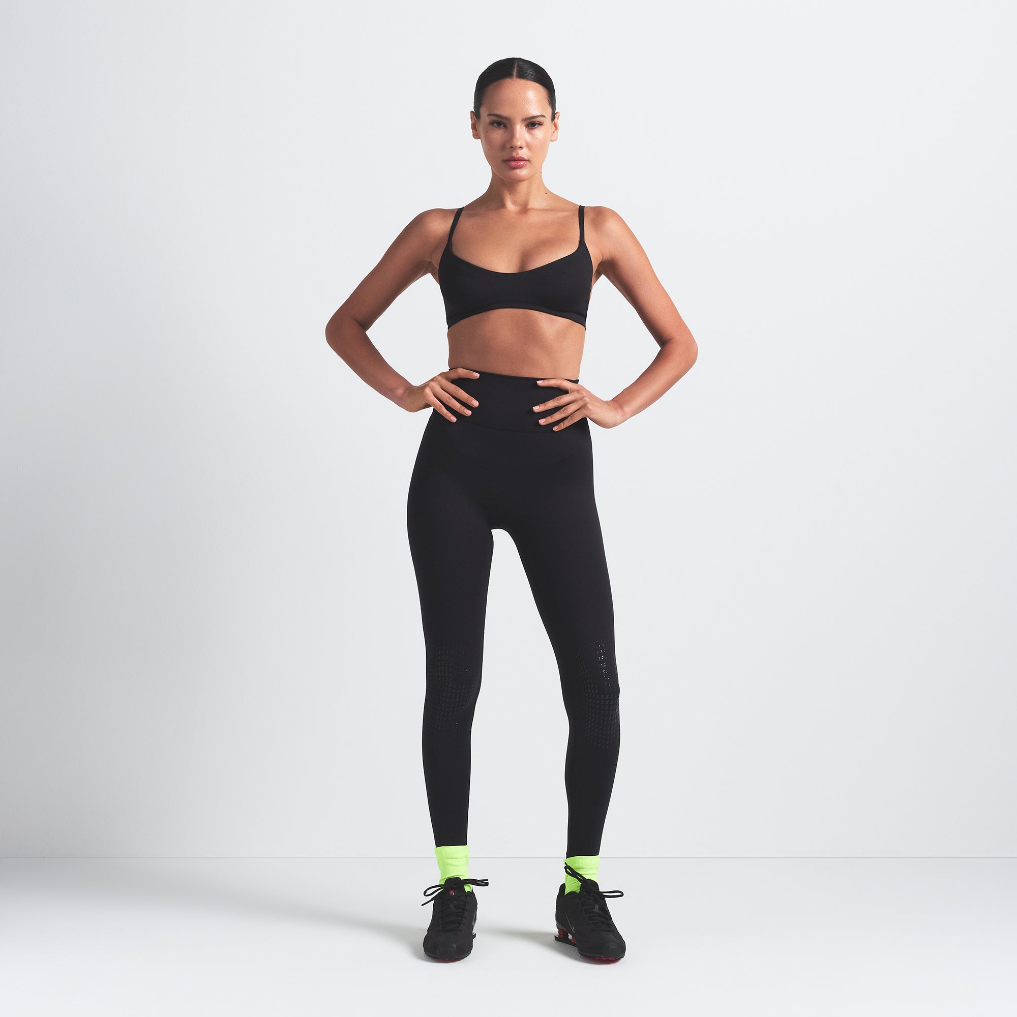 NikeSKIMS MATTE MICRO SCOOP BRA | OBSIDIAN - Sneaker Türkiye