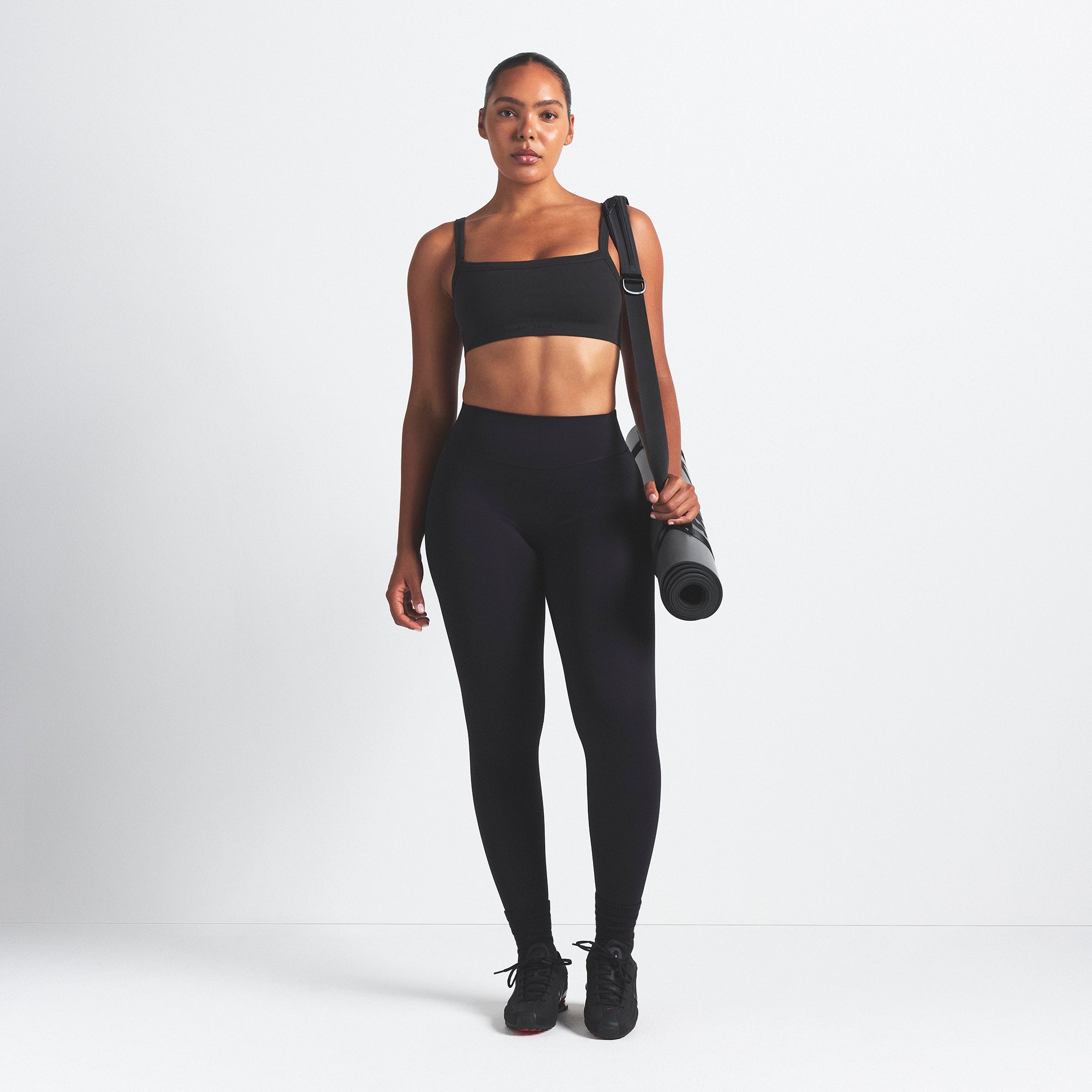 NikeSKIMS VINTAGE SEAMLESS CAMI BRA | OBSIDIAN - Sneaker Türkiye