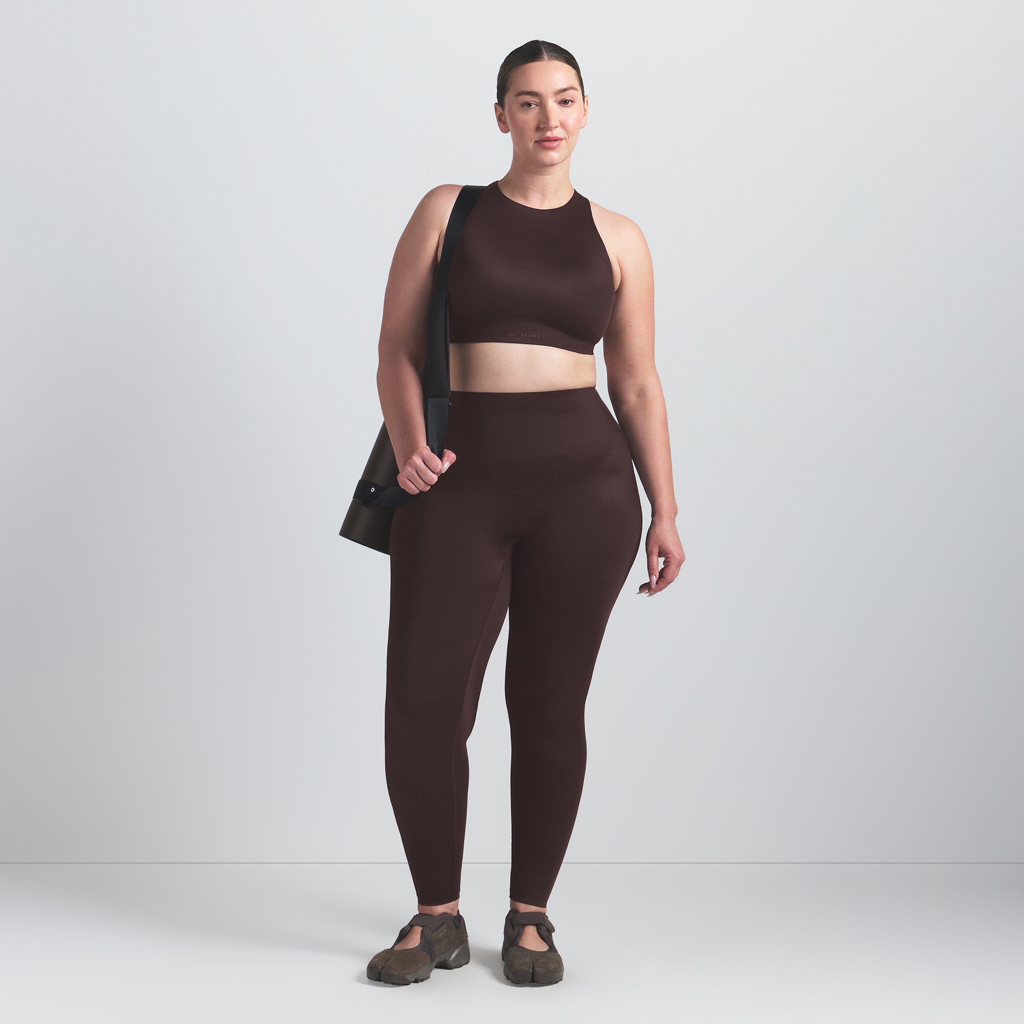 NikeSKIMS SHINE HIGH NECK BRA | PHOENIX - Sneaker Türkiye