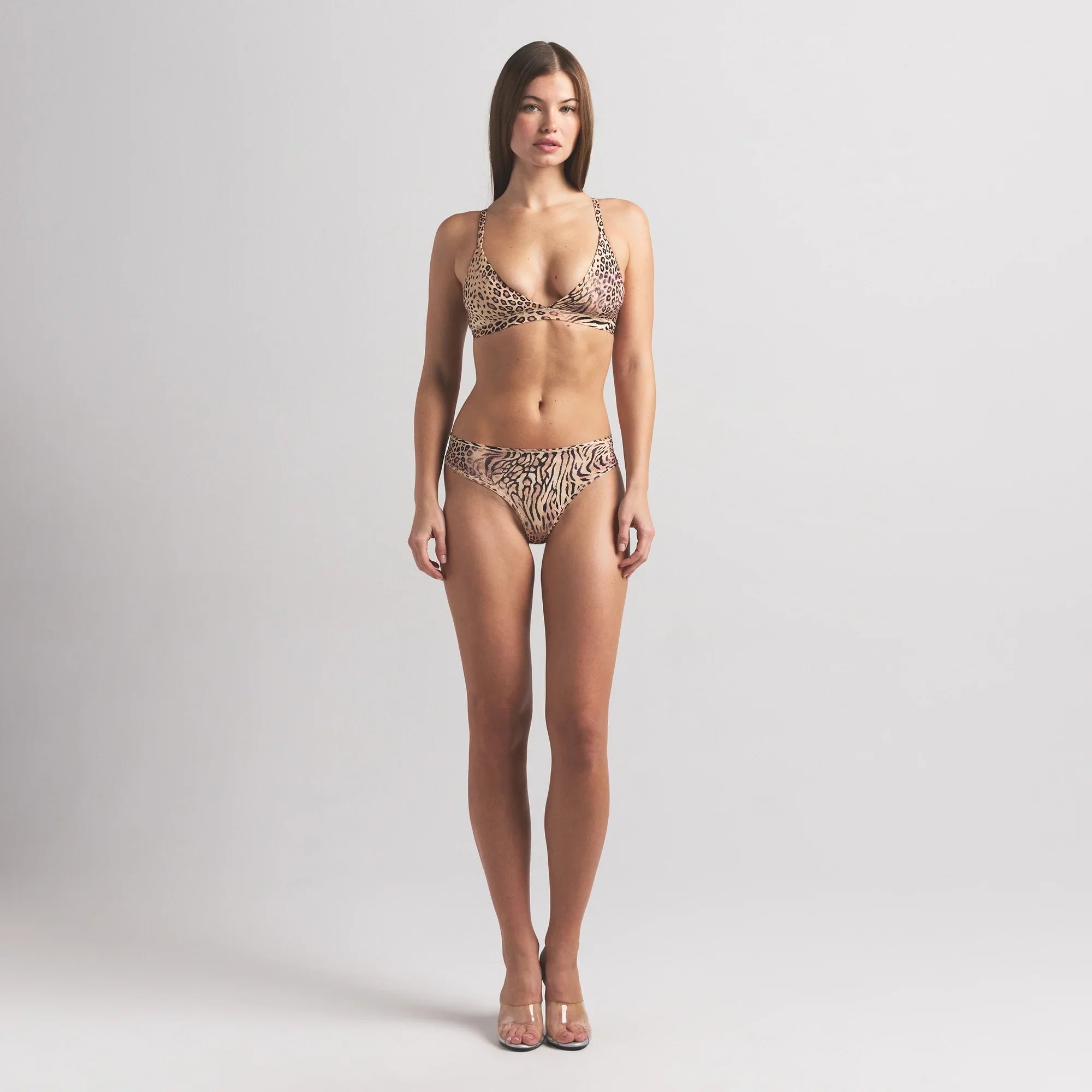 SKIMS FITS EVERYBODY TRIANGLE BRALETTE | SAND MULTI ANIMAL - Sneaker Türkiye