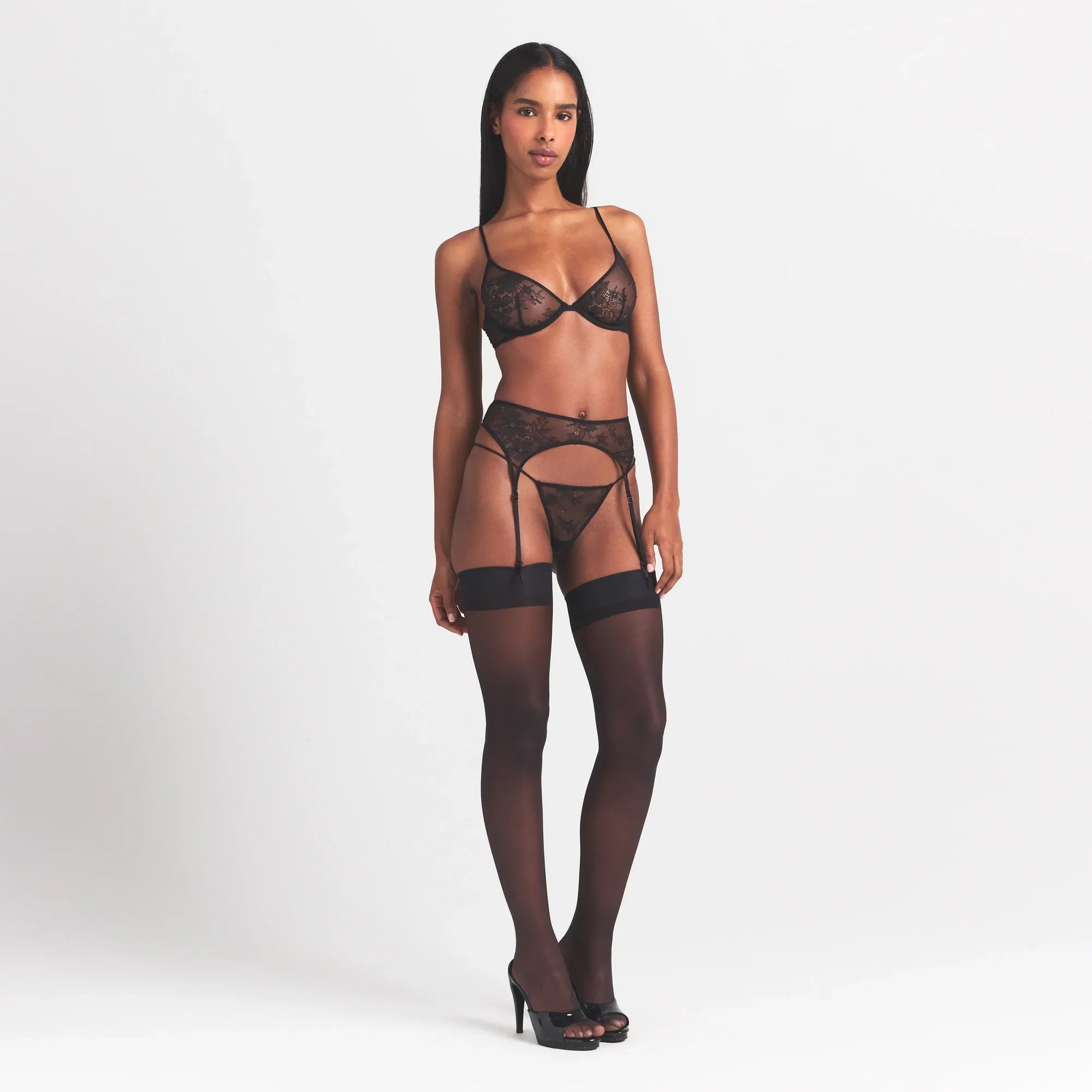 SKIMS ULTRA FINE LACE UNLINED SCOOP BRA | ONYX - Sneaker Türkiye