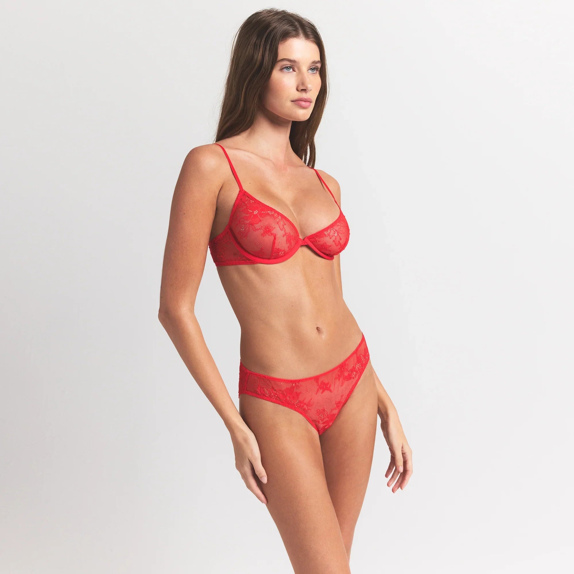 SKIMS ULTRA FINE LACE UNLINED SCOOP BRA | RUBY - Sneaker Türkiye