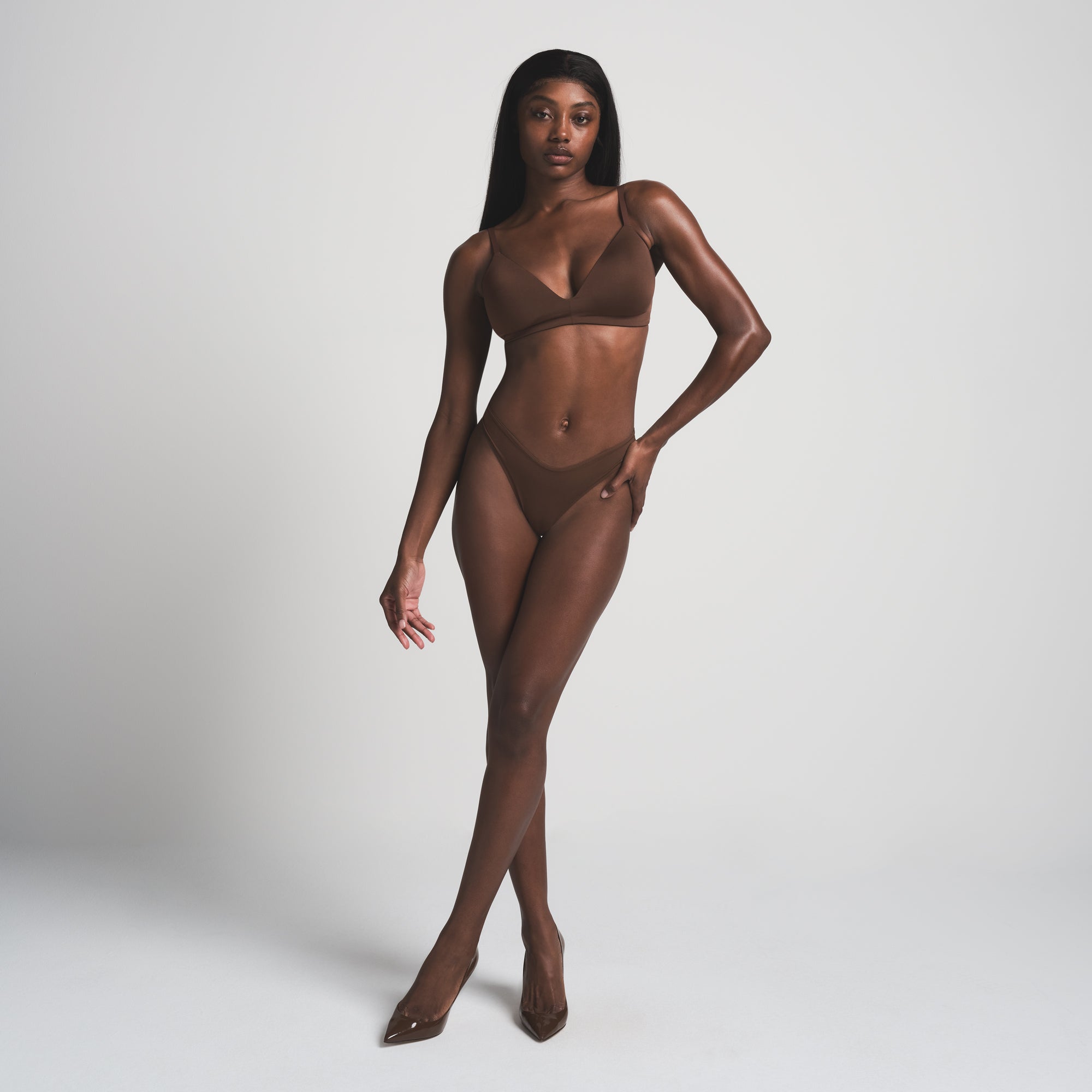 SKIMS WIRELESS FORM T-SHIRT DEMI BRA | COCOA - Sneaker Türkiye