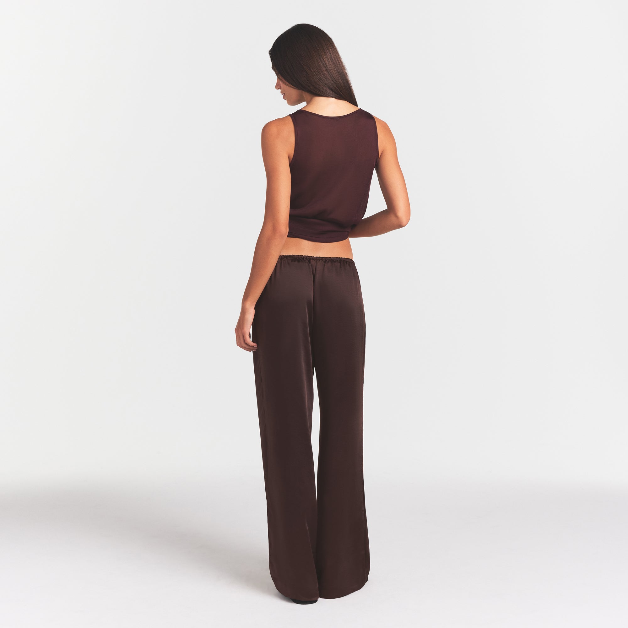 SKIMS LIGHTWEIGHT SATIN STRAIGHT LEG PANT | ESPRESSO - Sneaker Türkiye