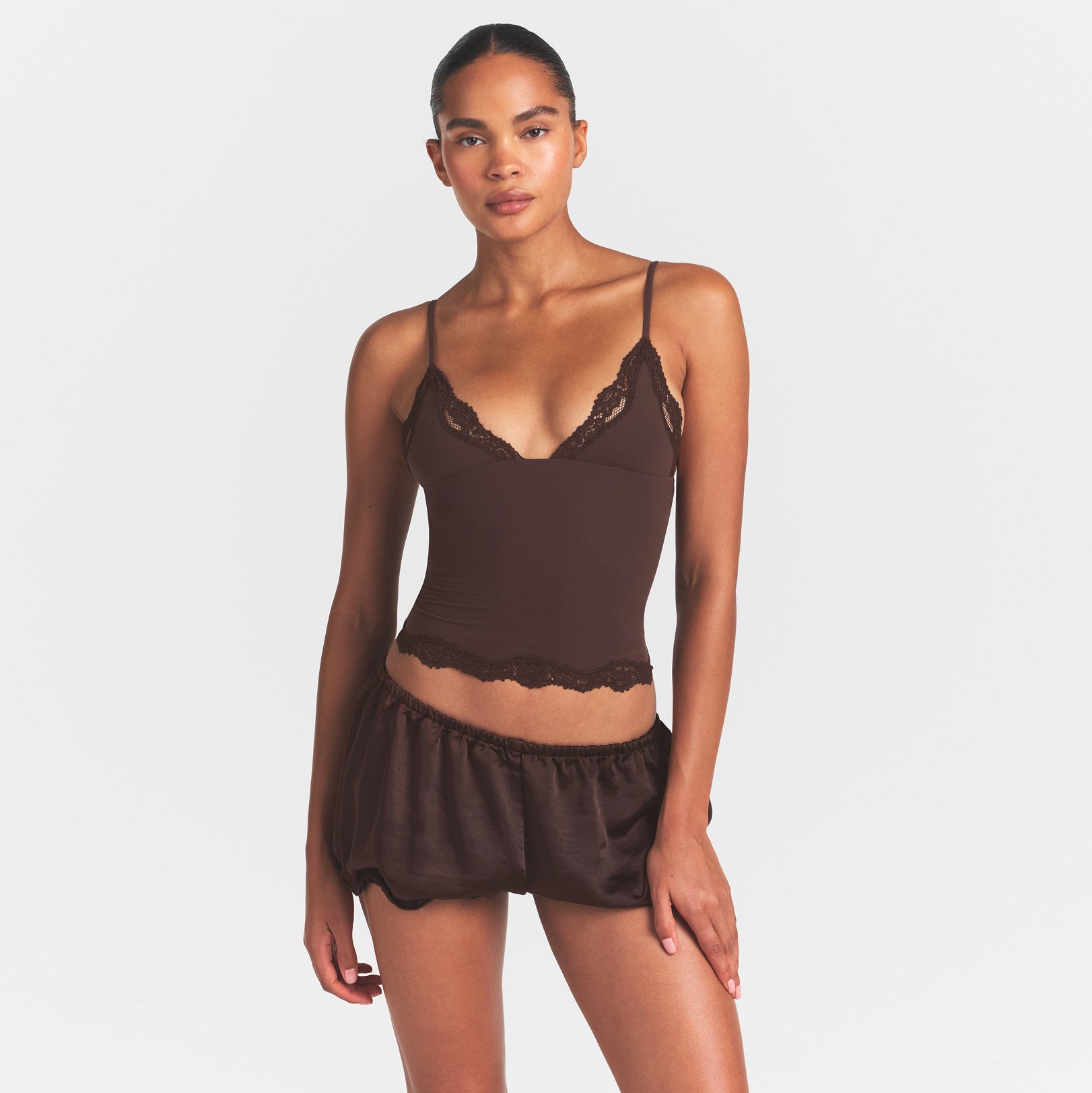 SKIMS LIGHTWEIGHT SATIN BLOOMER SHORT | ESPRESSO - Sneaker Türkiye