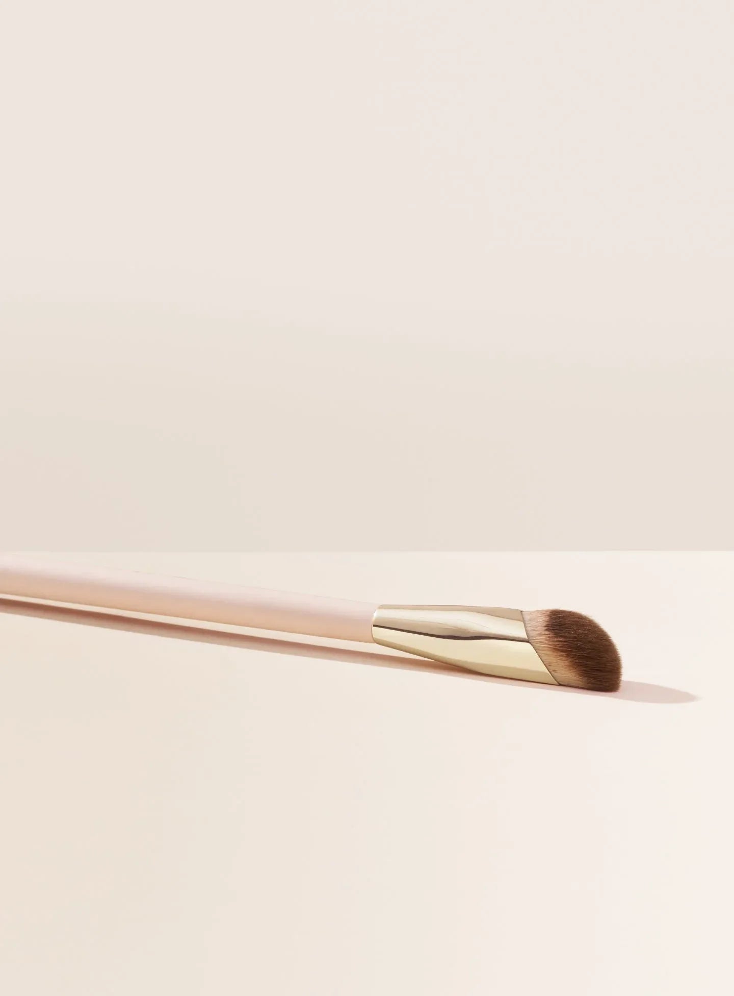 Rare Beauty Liquid Touch – Kapatıcı Fırçası - Sneaker Türkiye