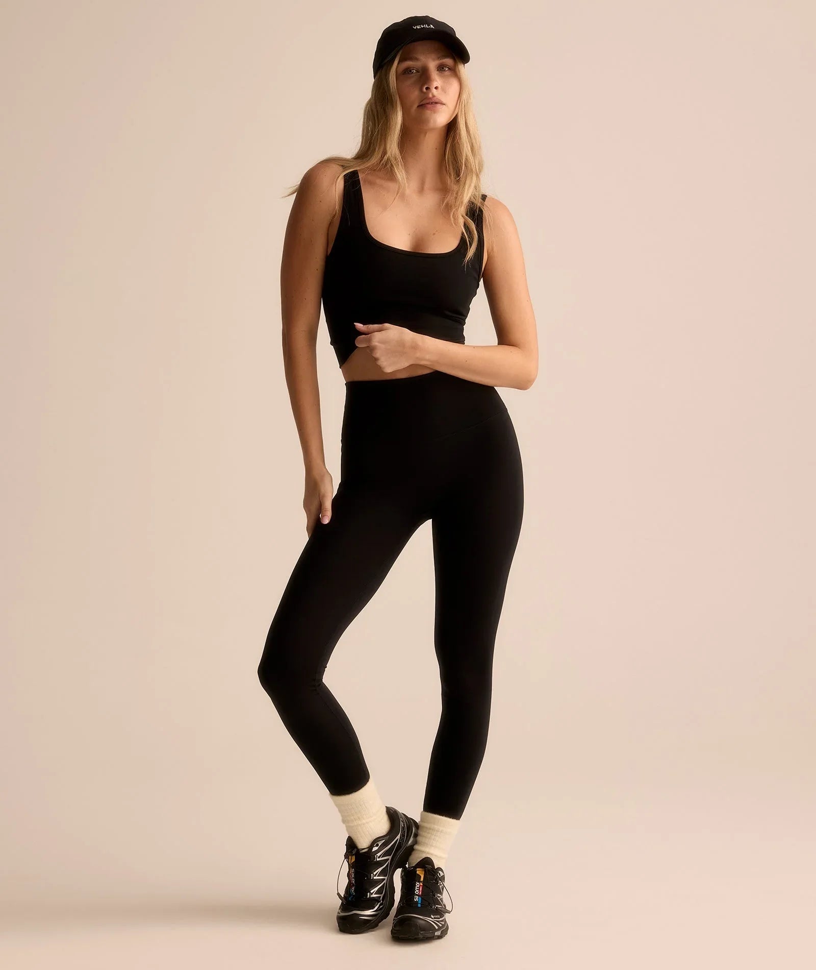 VEHLA CROPPED TANK – BLACK – Crop Atlet - Sneaker Türkiye