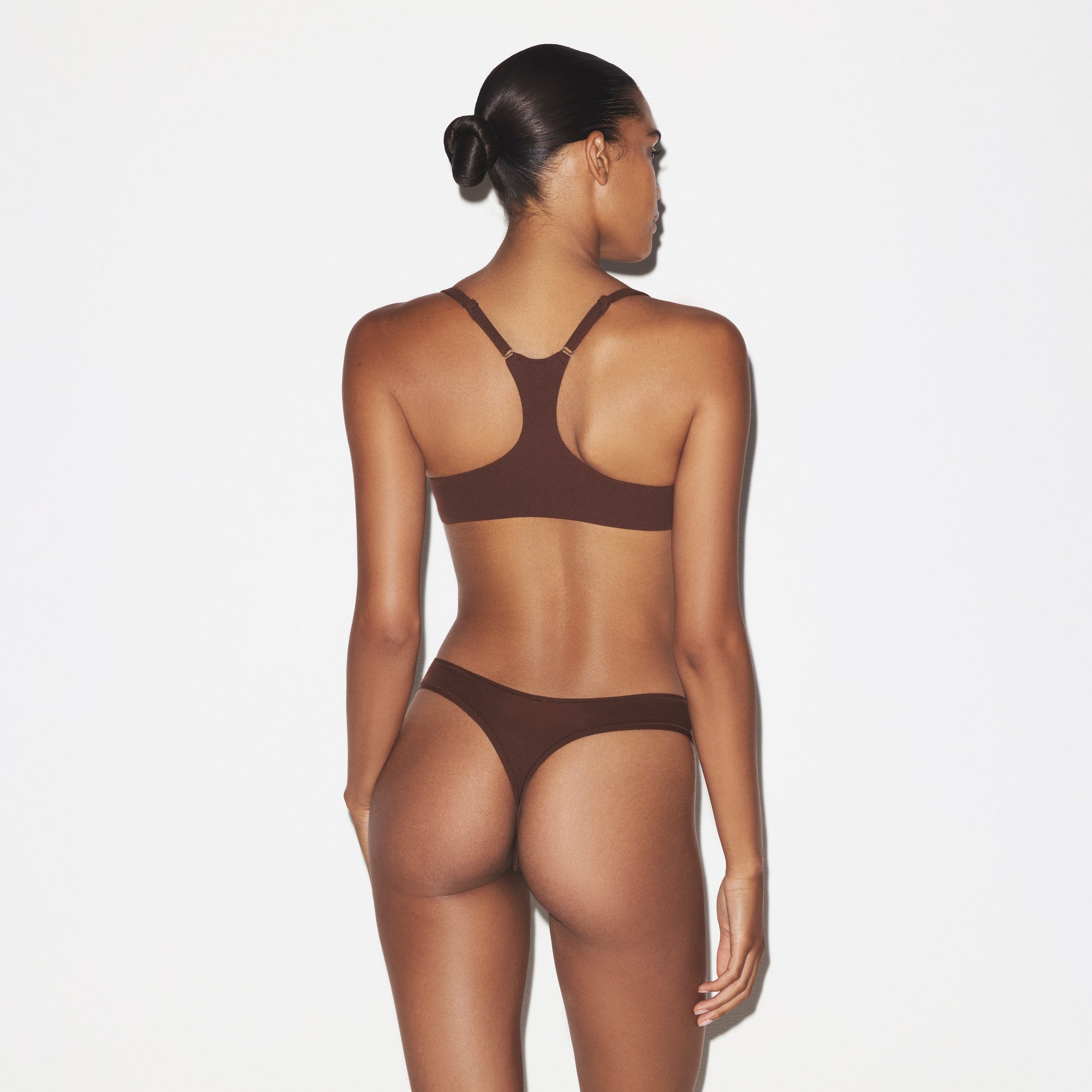 SKIMS FITS EVERYBODY RACERBACK DEMI BRA | COCOA - Sneaker Türkiye