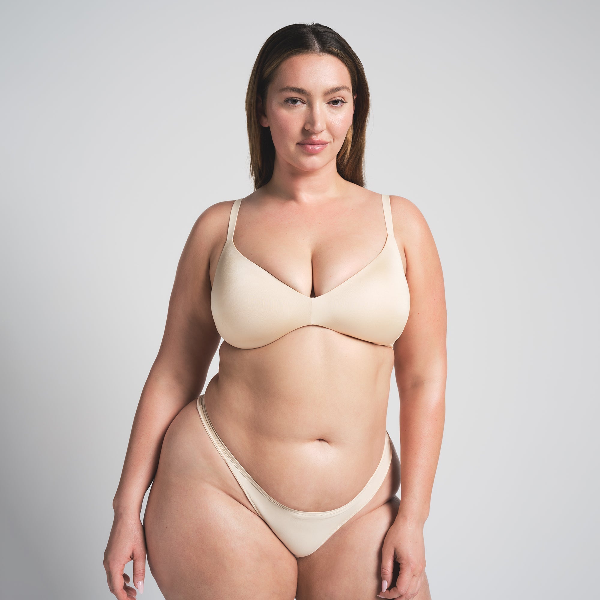 SKIMS WIRELESS FORM PUSH-UP PLUNGE BRA | SAND - Sneaker Türkiye
