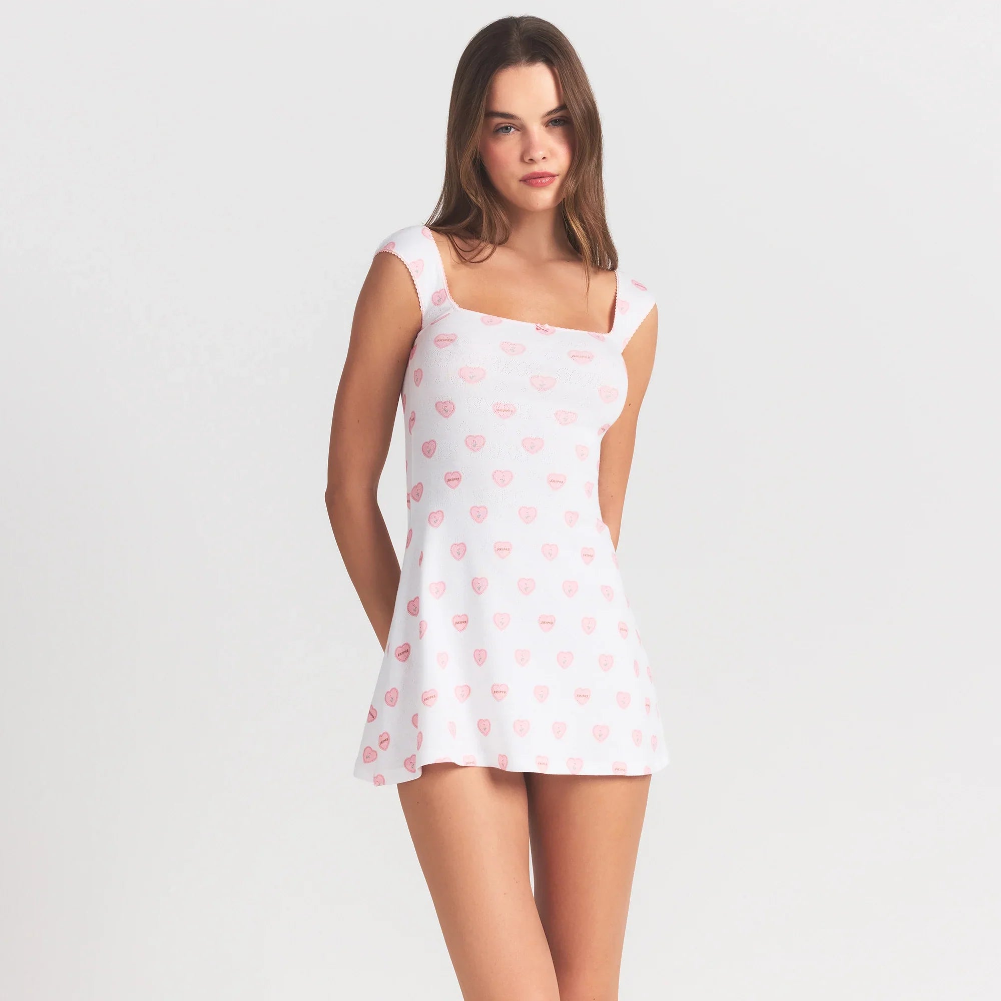 SKIMS LOGO POINTELLE MINI DRESS | SNOW LACE HEARTS - Sneaker Türkiye