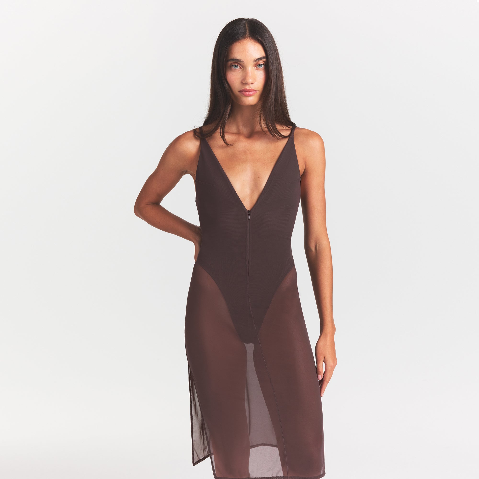SKIMS BODY MESH PLUNGE MIDI DRESS | RAISIN - Sneaker Türkiye